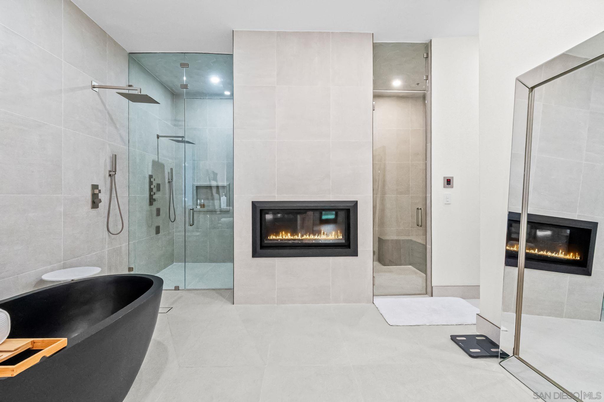 Detail Gallery Image 22 of 62 For 16829  Going My Way, San Diego,  CA 92127 - 4 Beds | 4 Baths