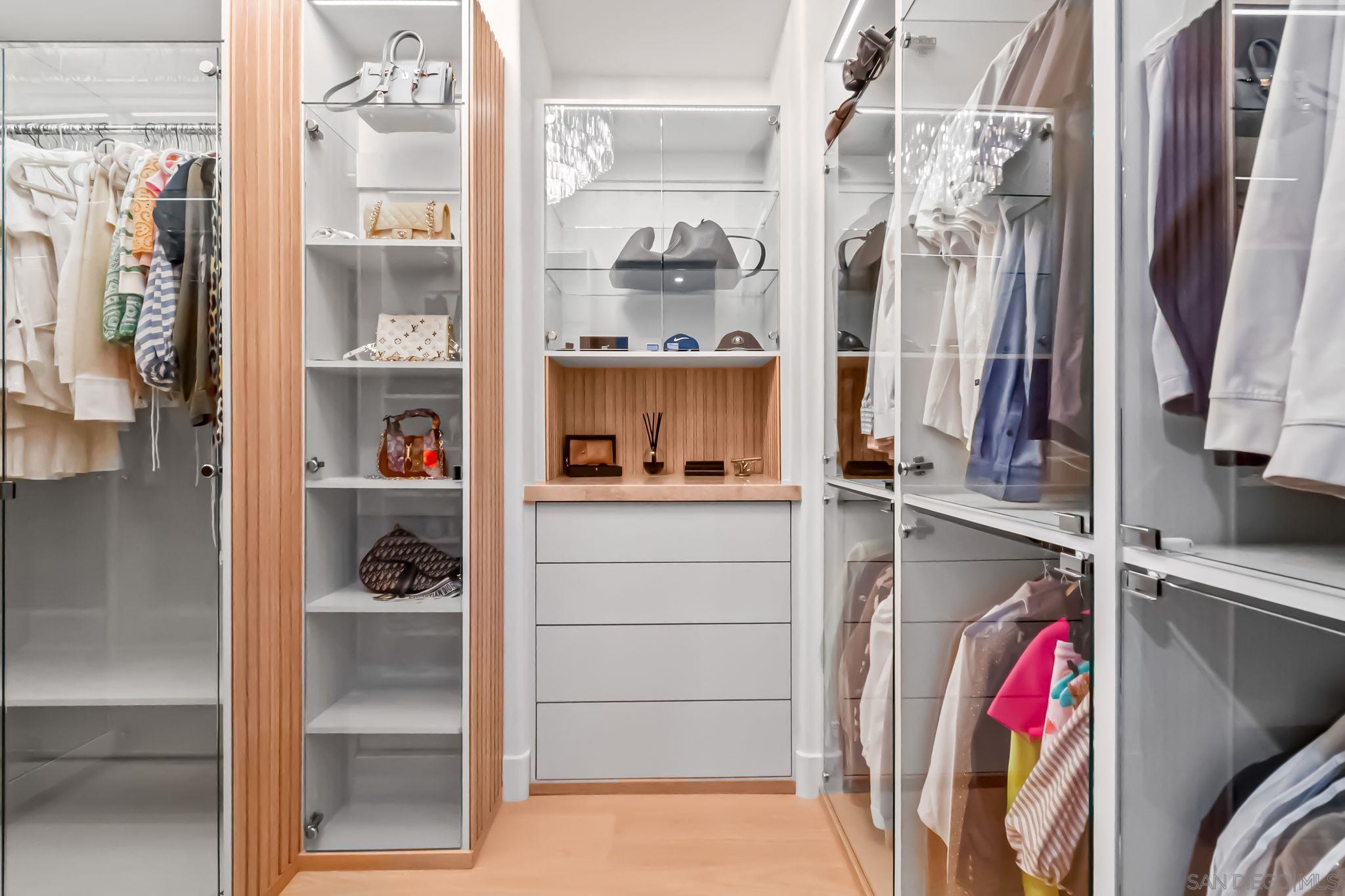 Detail Gallery Image 30 of 62 For 16829  Going My Way, San Diego,  CA 92127 - 4 Beds | 4 Baths