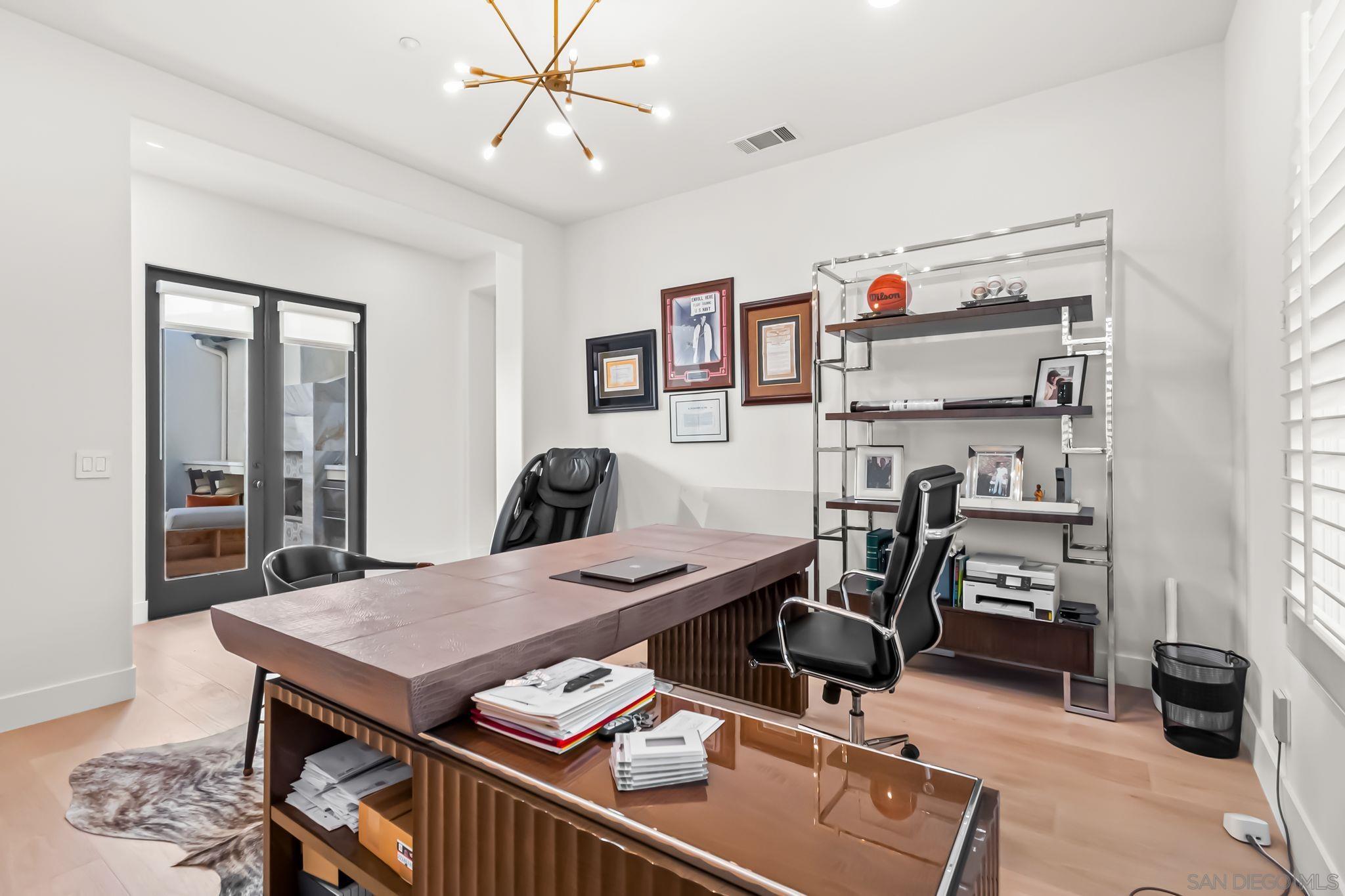 Detail Gallery Image 33 of 62 For 16829  Going My Way, San Diego,  CA 92127 - 4 Beds | 4 Baths