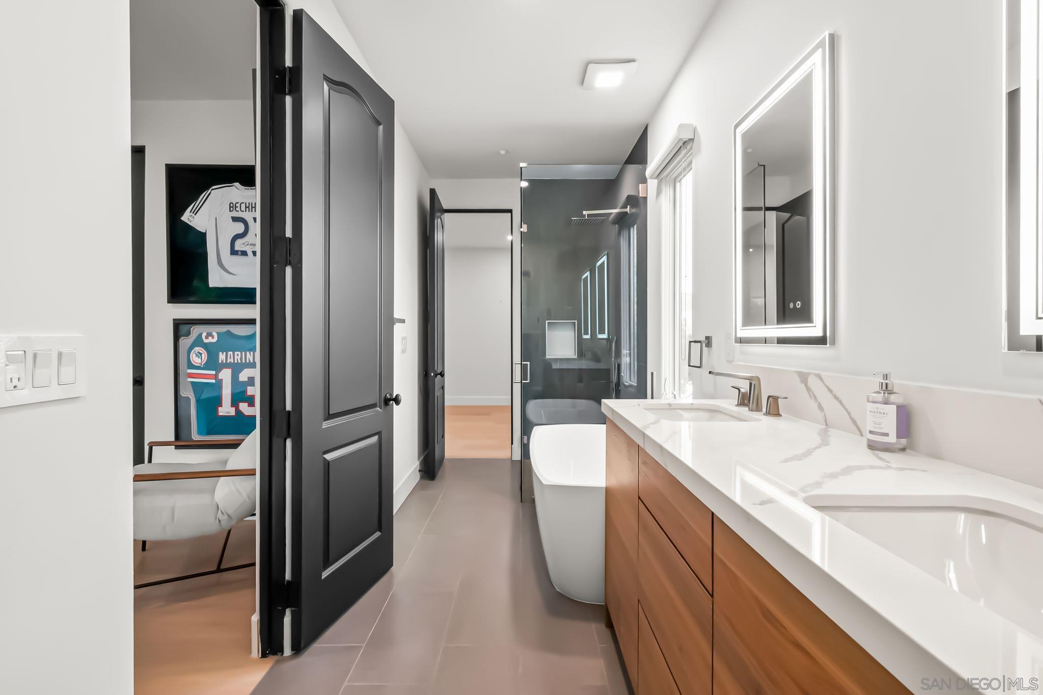 Detail Gallery Image 44 of 62 For 16829  Going My Way, San Diego,  CA 92127 - 4 Beds | 4 Baths