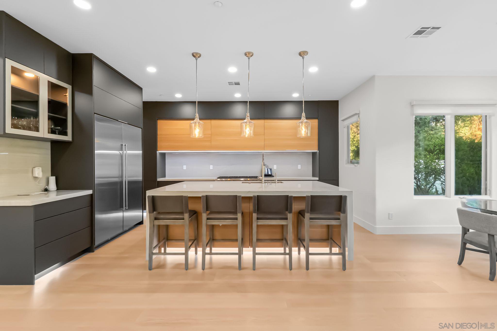 Detail Gallery Image 9 of 62 For 16829  Going My Way, San Diego,  CA 92127 - 4 Beds | 4 Baths