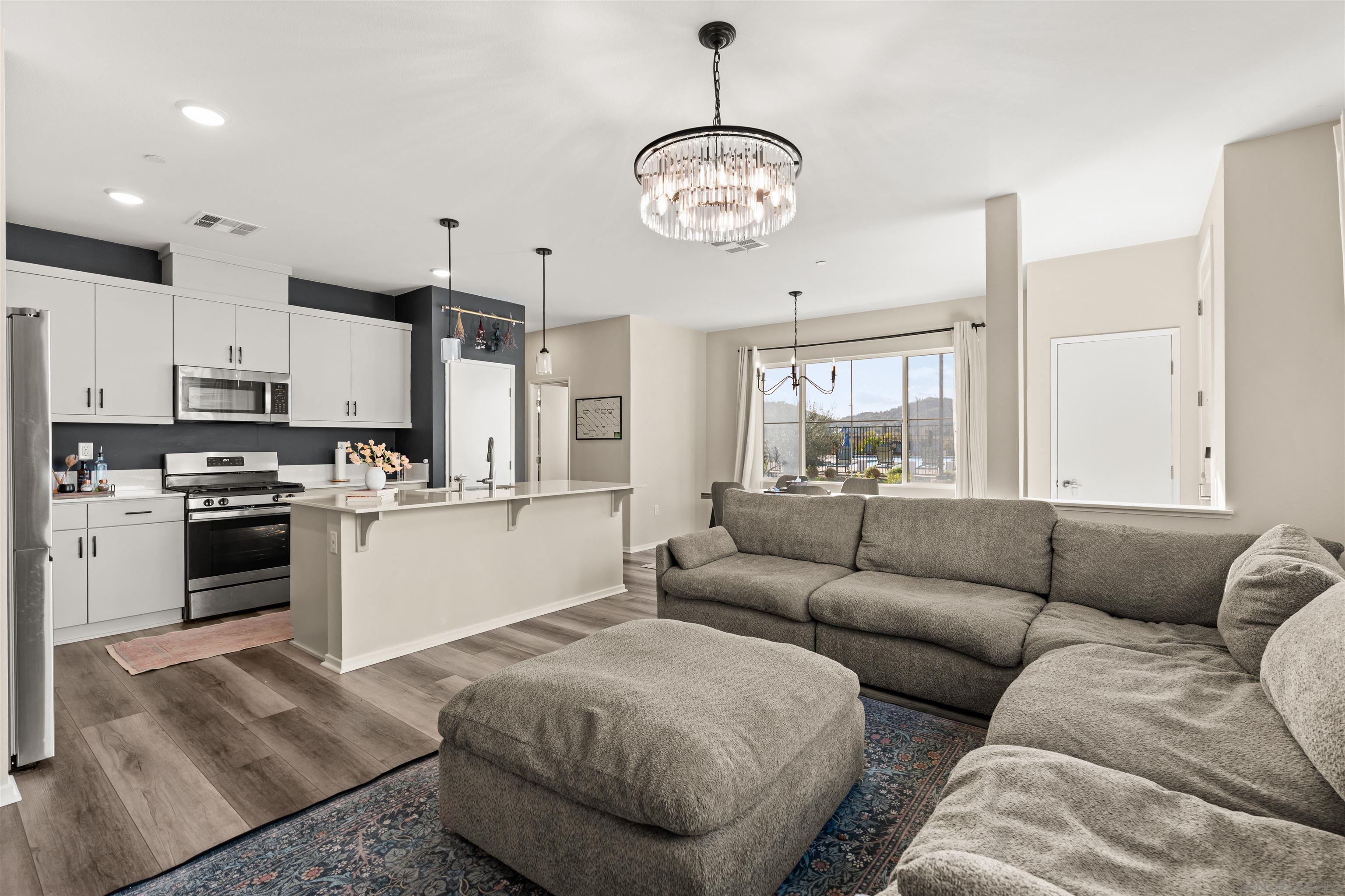 Detail Gallery Image 14 of 48 For 304  Sweet Place, Fallbrook,  CA 92028 - 4 Beds | 2/1 Baths