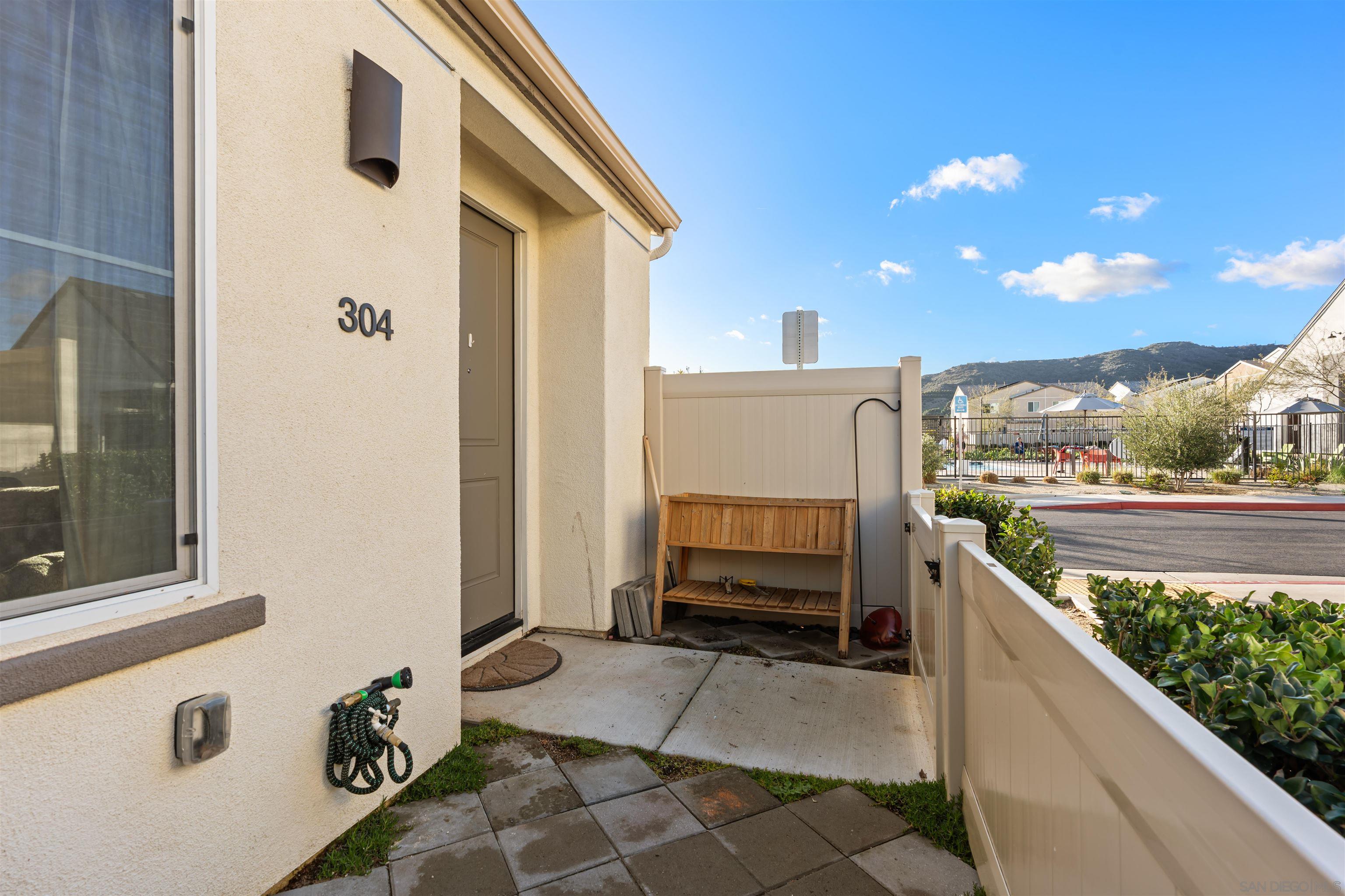 Detail Gallery Image 33 of 48 For 304  Sweet Place, Fallbrook,  CA 92028 - 4 Beds | 2/1 Baths