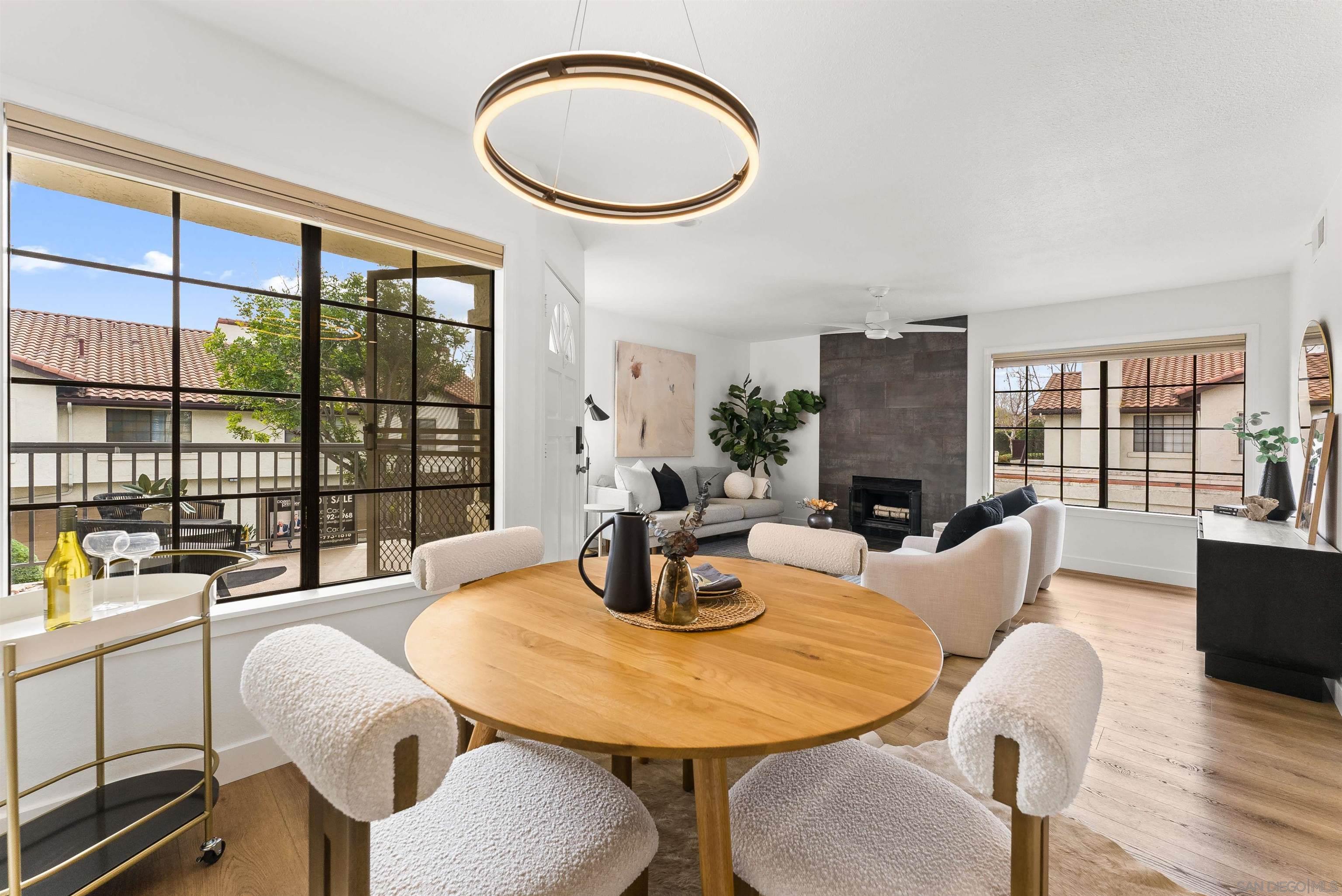 Detail Gallery Image 2 of 21 For 3546  Seahorn Cir, San Diego,  CA 92130 - 2 Beds | 2 Baths