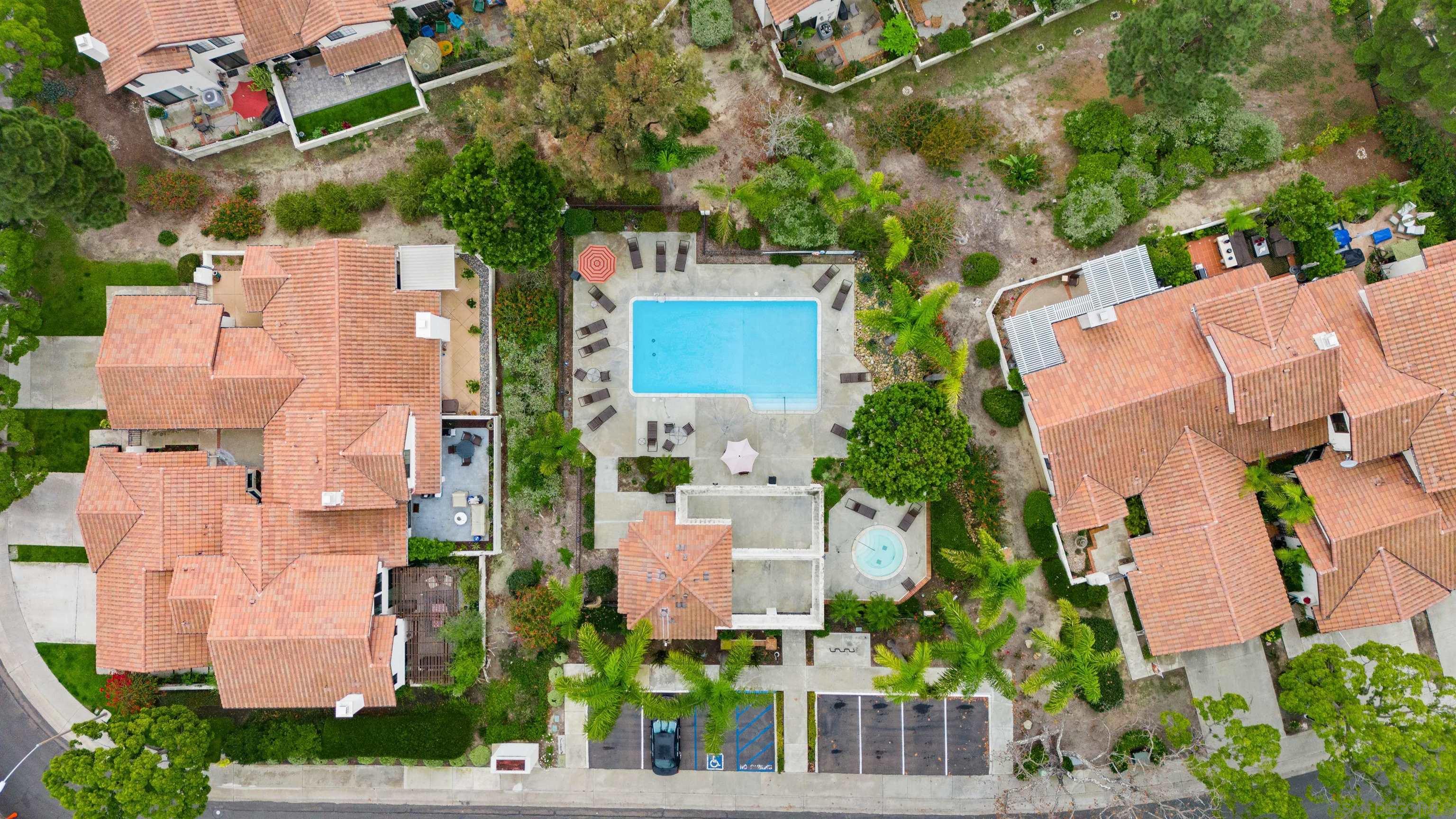 Detail Gallery Image 16 of 21 For 3546  Seahorn Cir, San Diego,  CA 92130 - 2 Beds | 2 Baths