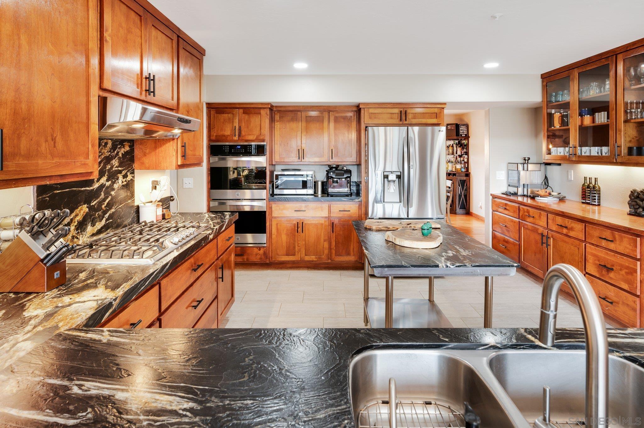 Detail Gallery Image 11 of 71 For 17287  Oak Hollow Road, Ramona,  CA 92065 - 5 Beds | 3/1 Baths