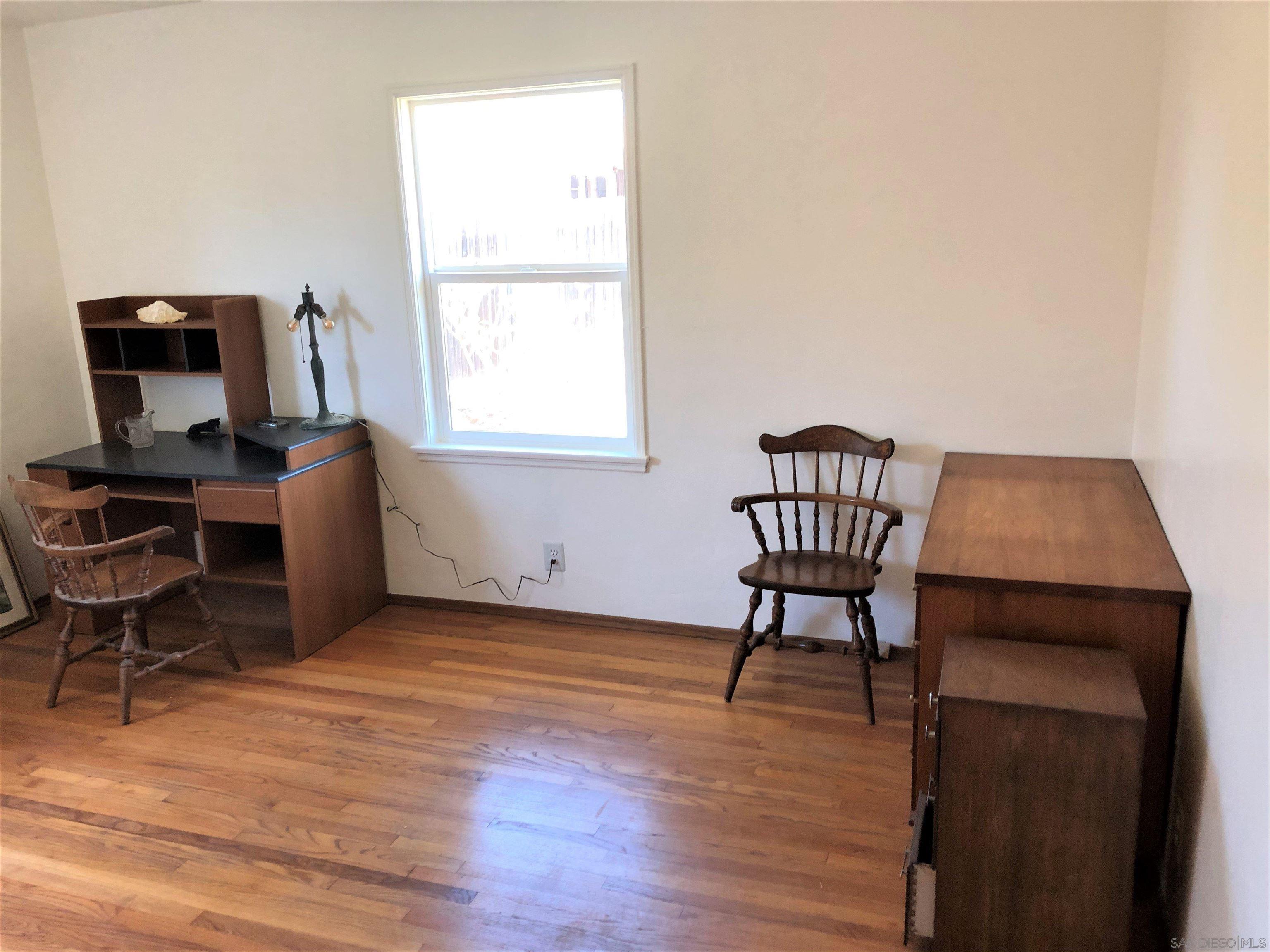 Detail Gallery Image 5 of 13 For 287  Second Ave, Chula Vista,  CA 91910 - 3 Beds | 1 Baths