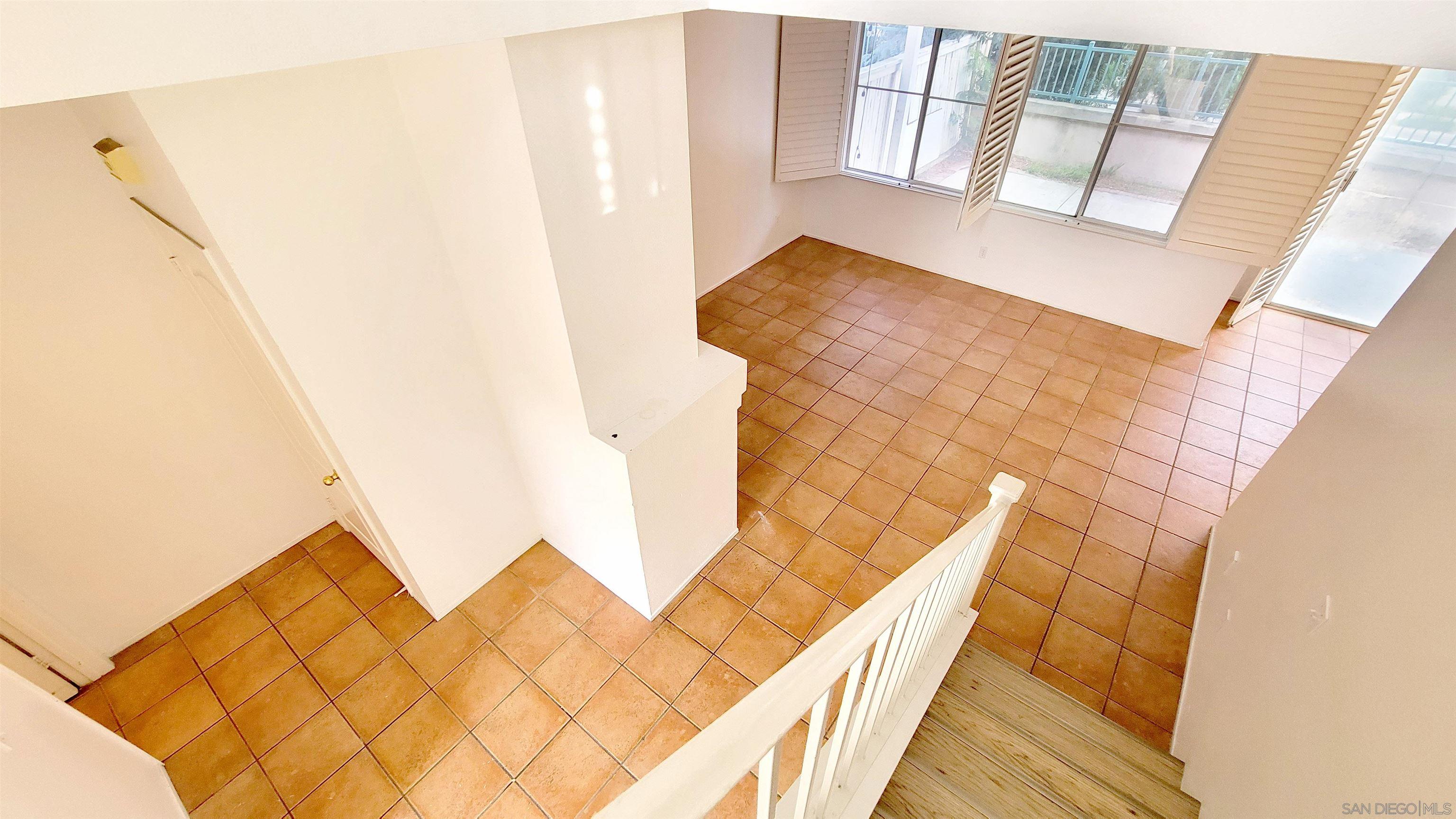 Detail Gallery Image 12 of 28 For 1205  Calle Tesoro, Chula Vista,  CA 91915 - 3 Beds | 2/1 Baths