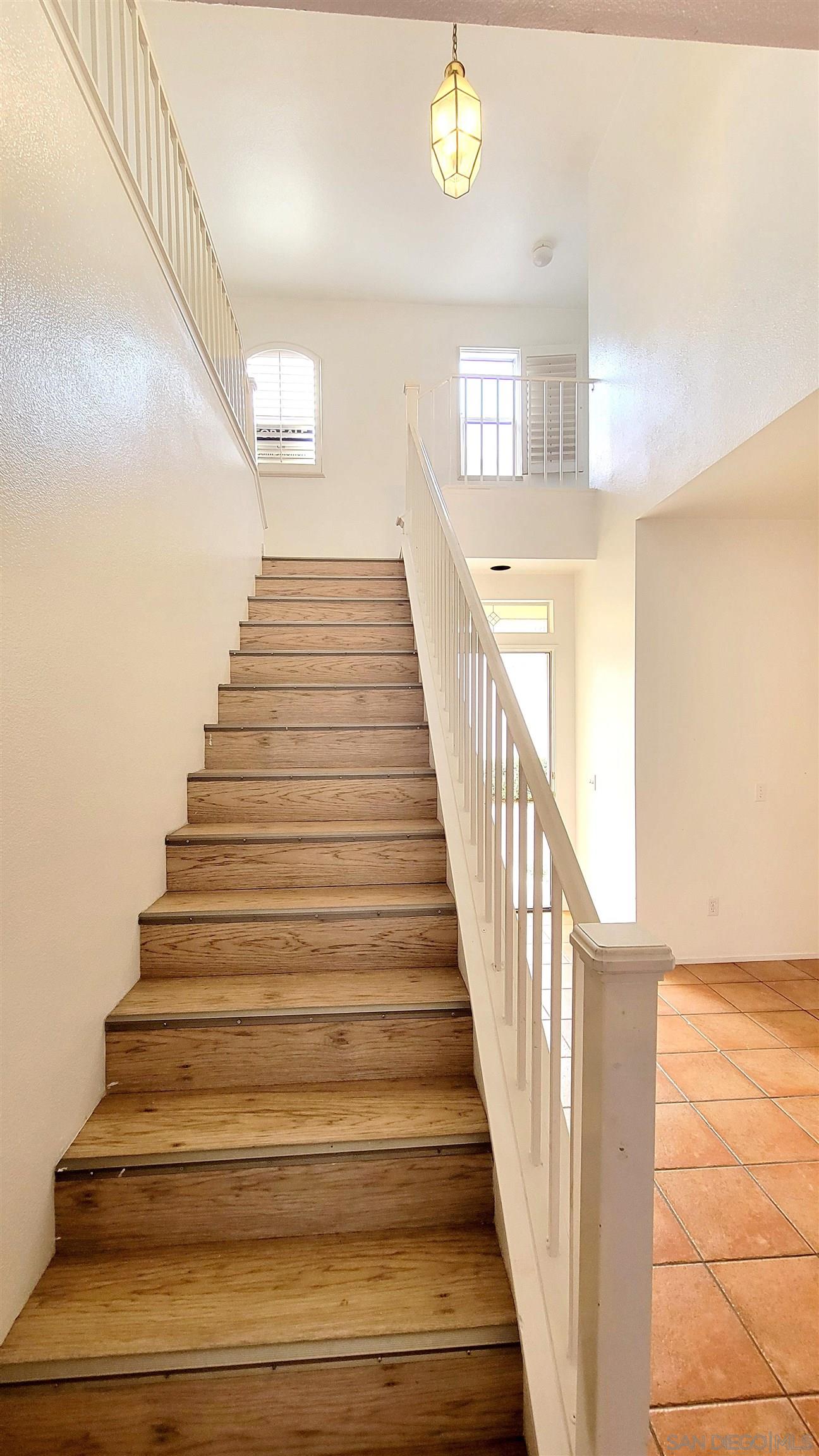 Detail Gallery Image 14 of 28 For 1205  Calle Tesoro, Chula Vista,  CA 91915 - 3 Beds | 2/1 Baths