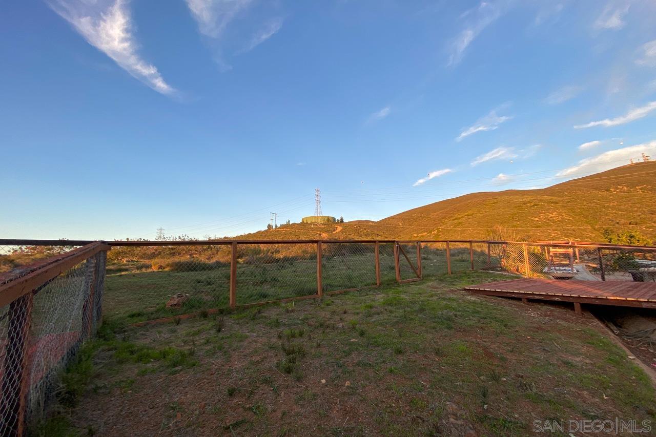 Detail Gallery Image 25 of 32 For 9244  Calle De Vista Oeste, San Diego,  CA 92129 - 4 Beds | 3 Baths