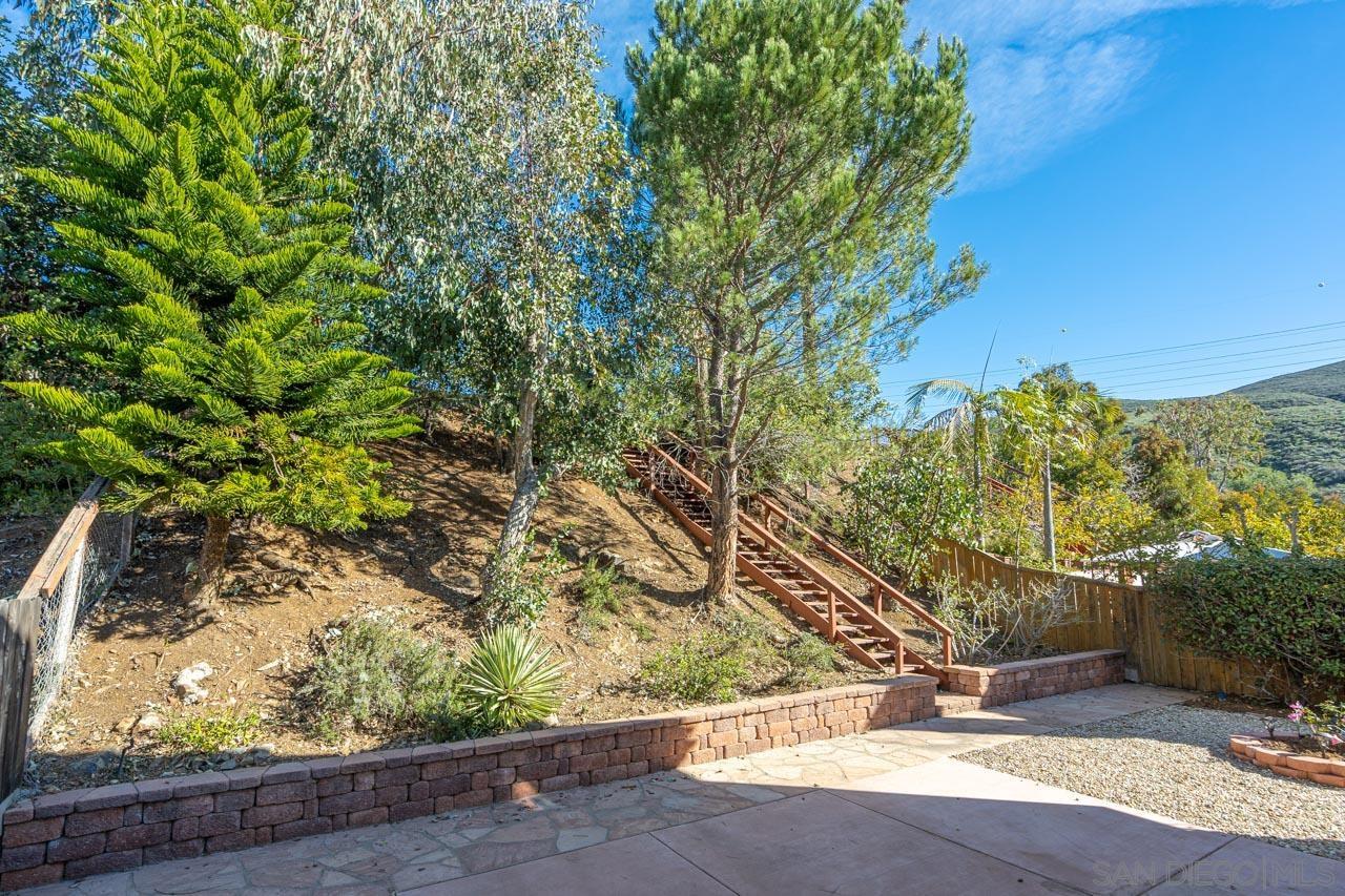 Detail Gallery Image 28 of 32 For 9244  Calle De Vista Oeste, San Diego,  CA 92129 - 4 Beds | 3 Baths