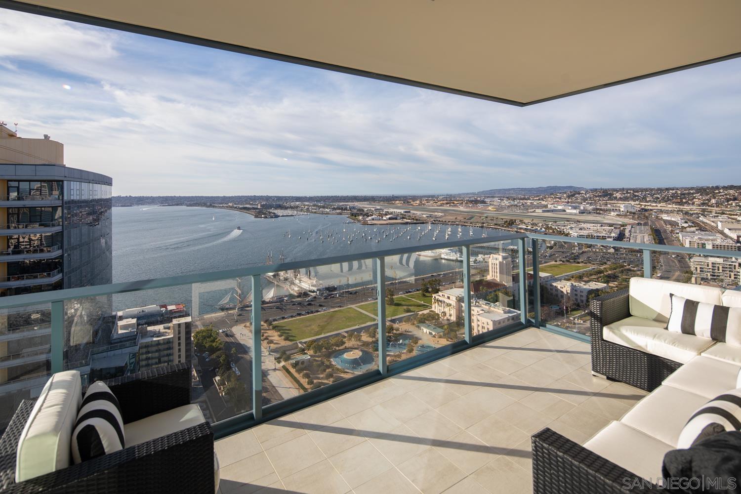 Detail Gallery Image 2 of 31 For 1388  Kettner Blvd  3405, San Diego,  CA 92101 - 2 Beds | 2 Baths