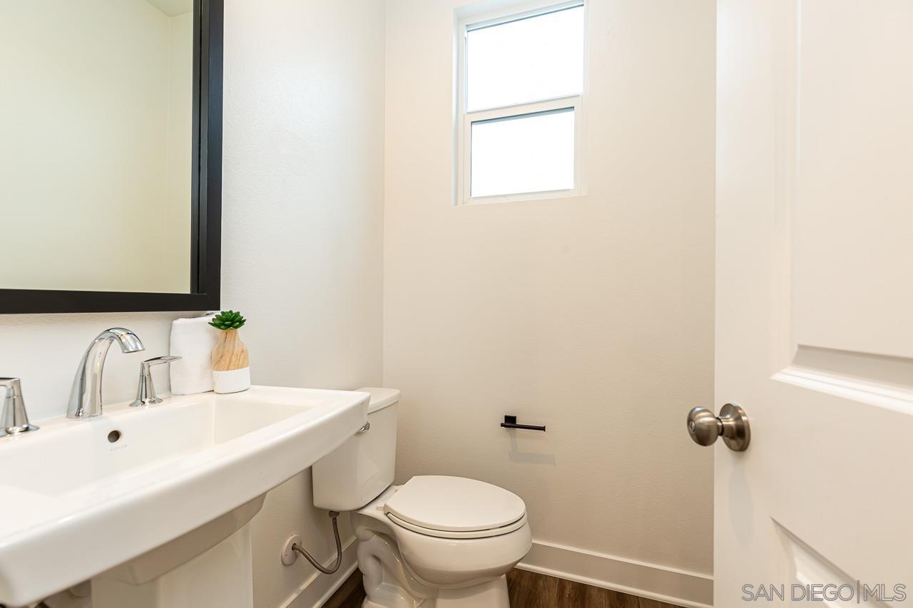 Detail Gallery Image 14 of 27 For 1120  Sea Glass Way, Oceanside,  CA 92054 - 3 Beds | 2/1 Baths