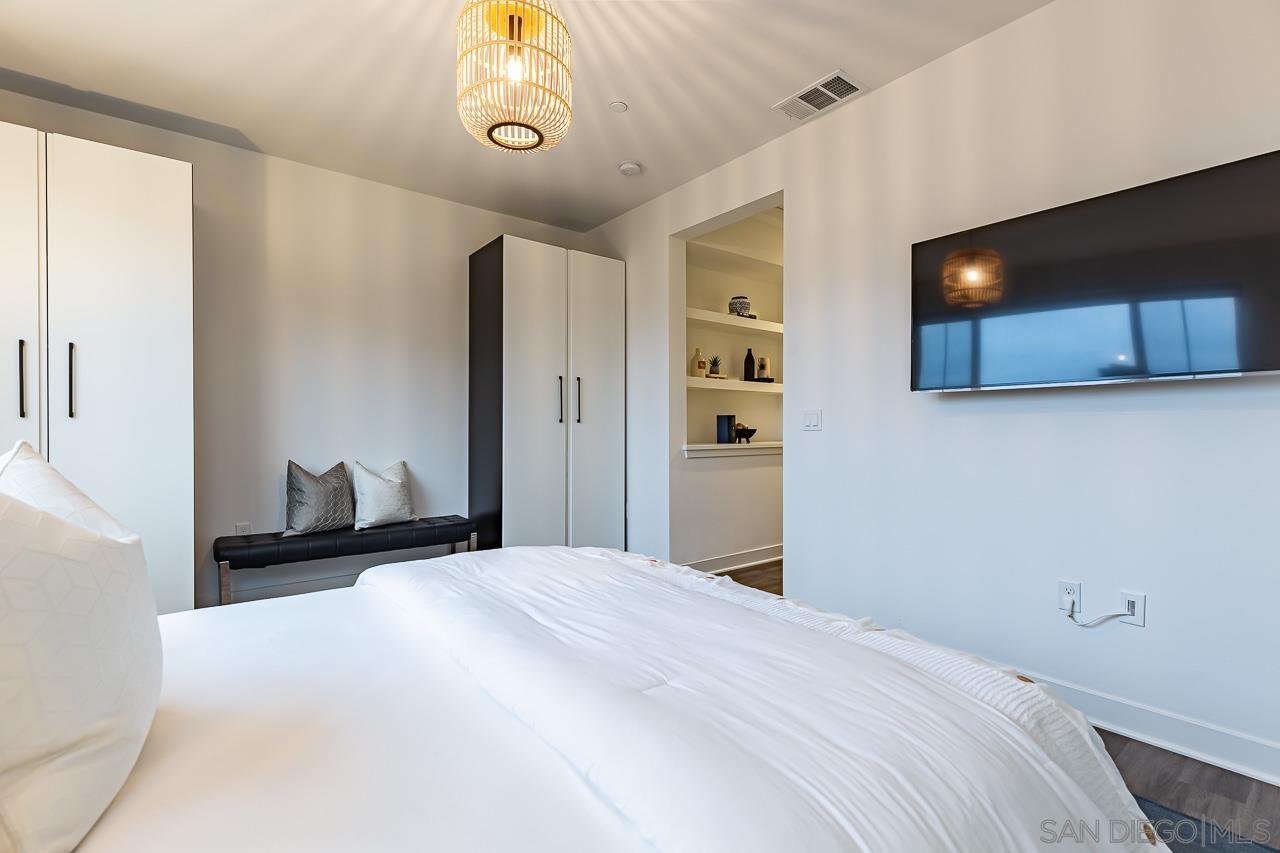 Detail Gallery Image 16 of 27 For 1120  Sea Glass Way, Oceanside,  CA 92054 - 3 Beds | 2/1 Baths