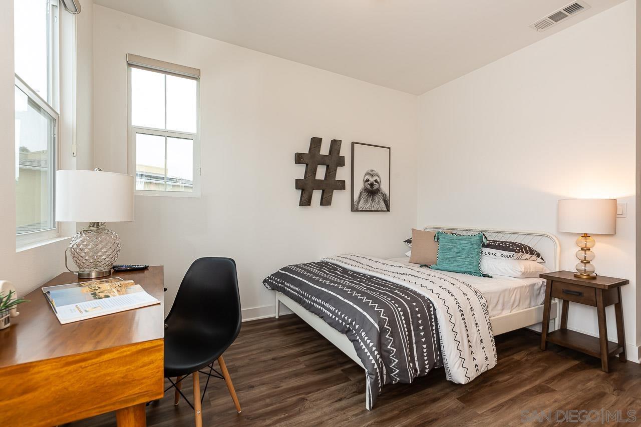 Detail Gallery Image 20 of 27 For 1120  Sea Glass Way, Oceanside,  CA 92054 - 3 Beds | 2/1 Baths