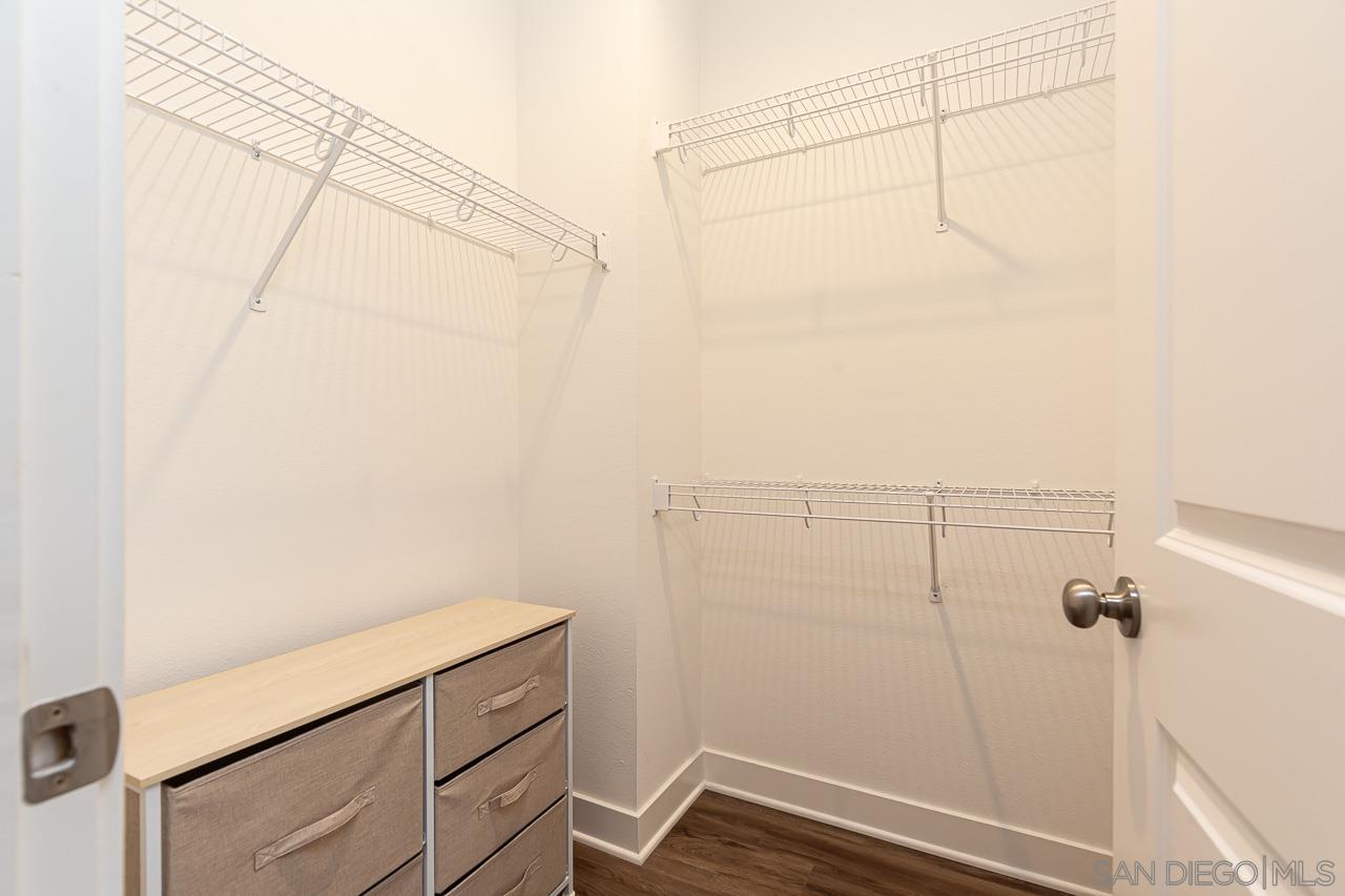 Detail Gallery Image 23 of 27 For 1120  Sea Glass Way, Oceanside,  CA 92054 - 3 Beds | 2/1 Baths