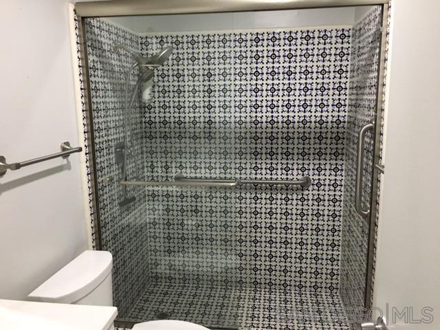 Detail Gallery Image 9 of 10 For 8153  Camino Del Oro, La Jolla,  CA 92037 - 2 Beds | 2 Baths