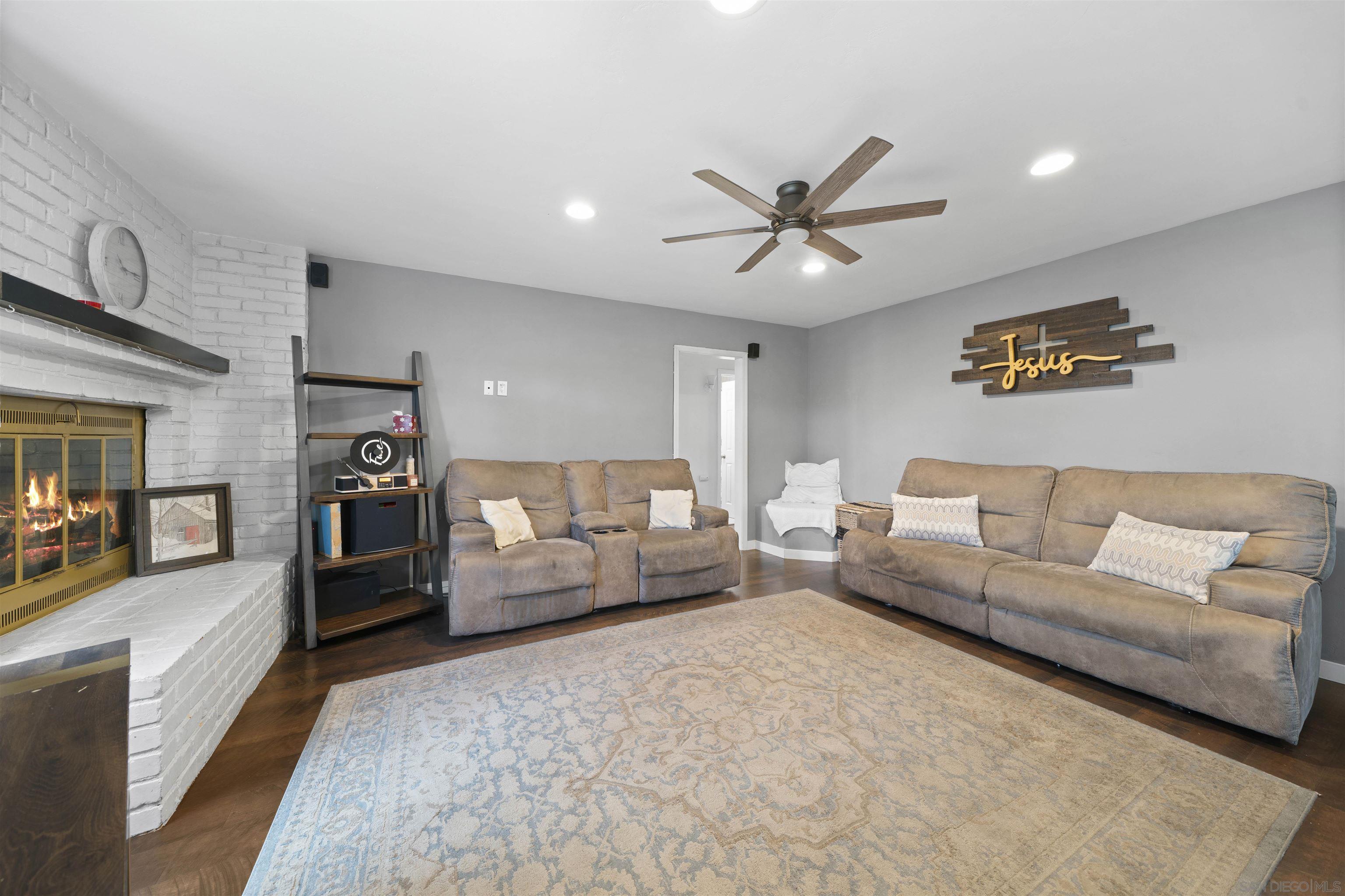 Detail Gallery Image 6 of 51 For 655  Robert Ave, Chula Vista,  CA 91910 - 3 Beds | 2 Baths