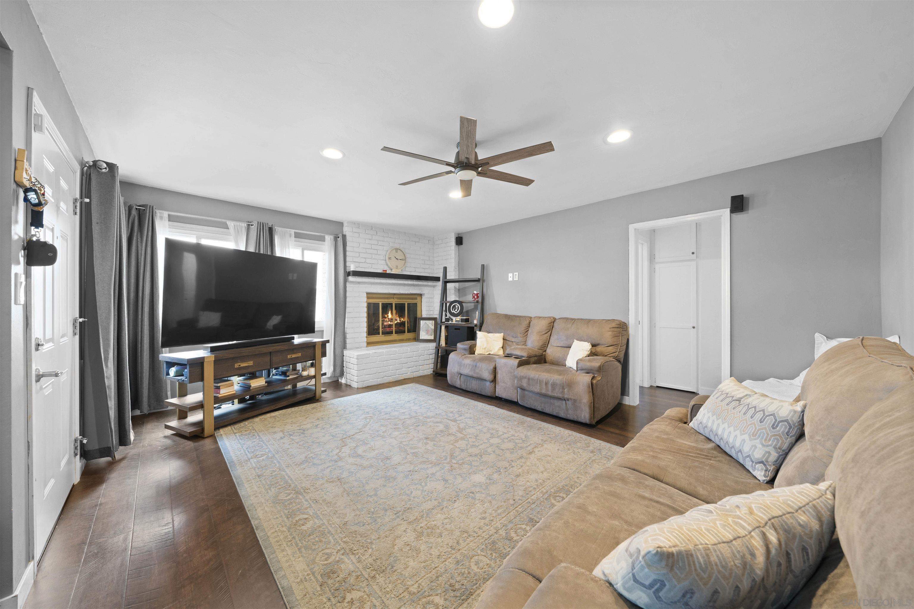 Detail Gallery Image 8 of 51 For 655  Robert Ave, Chula Vista,  CA 91910 - 3 Beds | 2 Baths