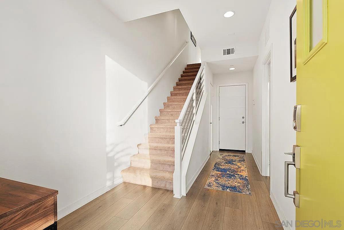 Detail Gallery Image 18 of 23 For 1557  Vista Del Mar Way  3, Oceanside,  CA 92054 - 3 Beds | 3/1 Baths