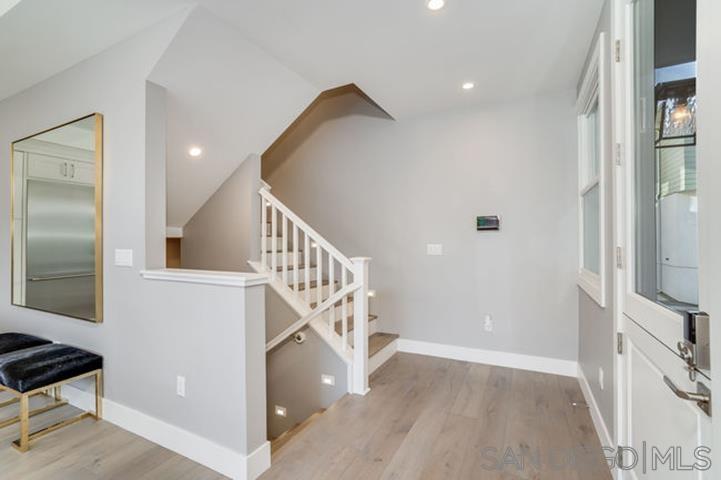 Detail Gallery Image 25 of 56 For 710  E Avenue, Coronado,  CA 92118 - 4 Beds | 4/1 Baths