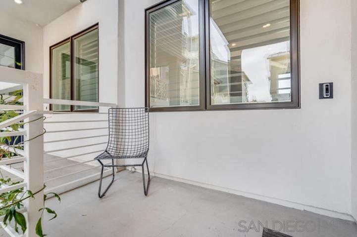 Detail Gallery Image 6 of 56 For 710  E Avenue, Coronado,  CA 92118 - 4 Beds | 4/1 Baths