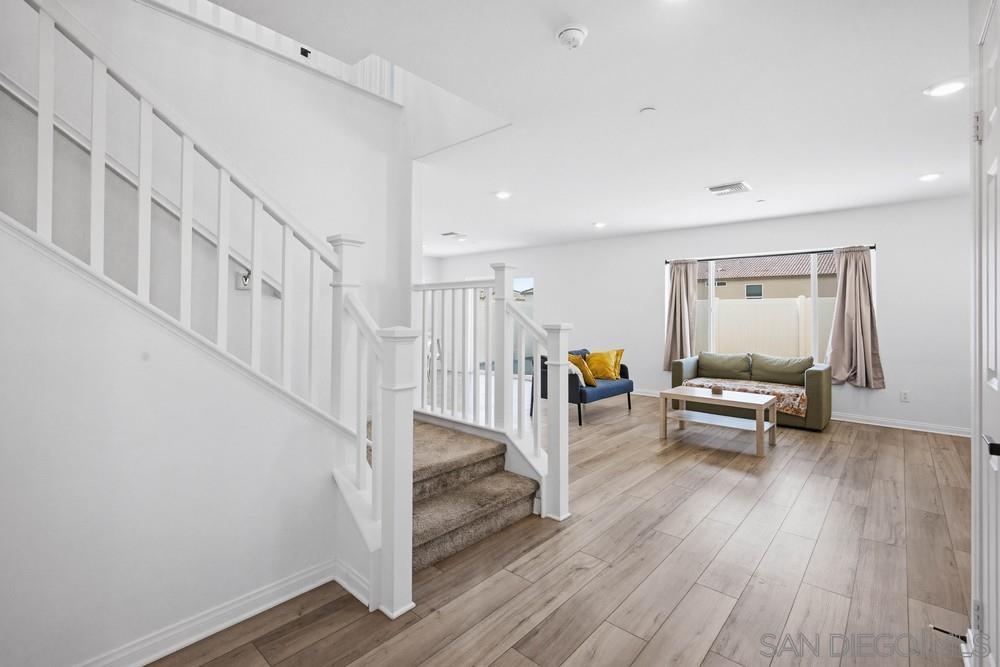 Detail Gallery Image 10 of 52 For 25579  Calamity Lane, Homeland,  CA 92548 - 3 Beds | 2/1 Baths