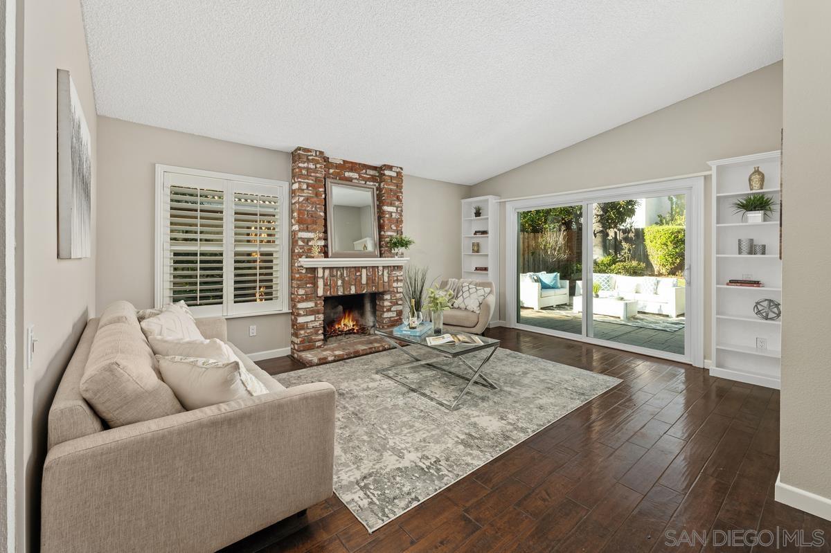 Detail Gallery Image 6 of 27 For 6330  Printwood Way, San Diego,  CA 92117 - 4 Beds | 2 Baths