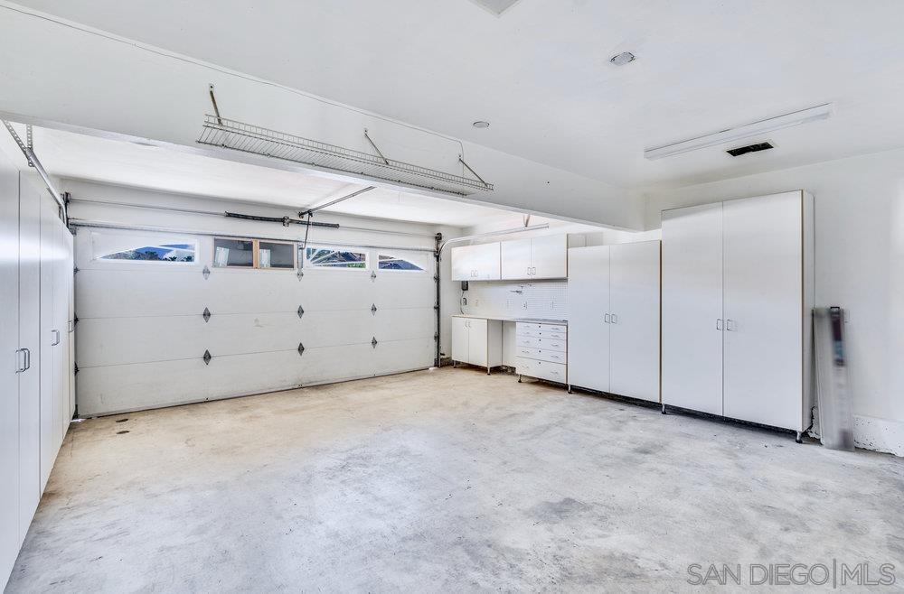 Detail Gallery Image 33 of 54 For 1236  Corte Cielo, San Marcos,  CA 92069 - 7 Beds | 5 Baths