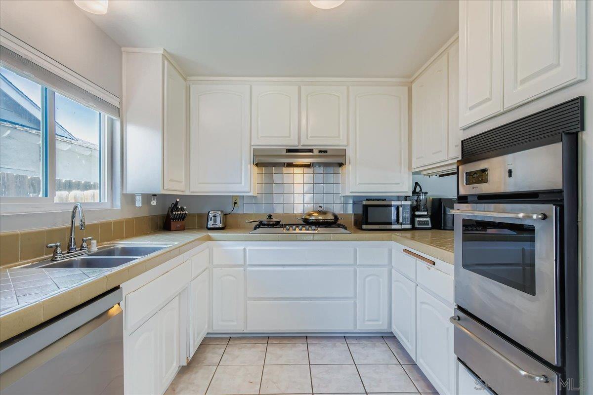 Detail Gallery Image 15 of 32 For 479  Arizona St, Chula Vista,  CA 91911 - 4 Beds | 2 Baths