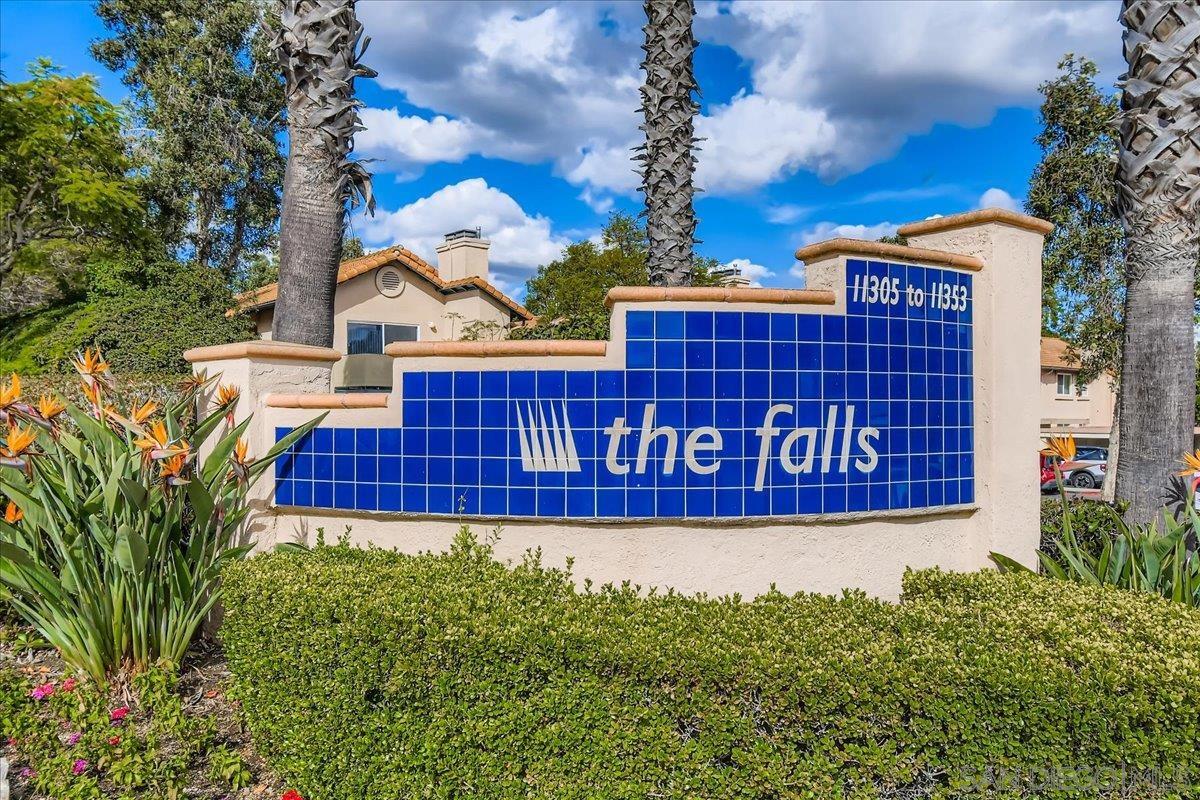 Detail Gallery Image 31 of 34 For 11313  Avenida De Los Lobos  #B,  San Diego,  CA 92127 - 3 Beds | 2 Baths