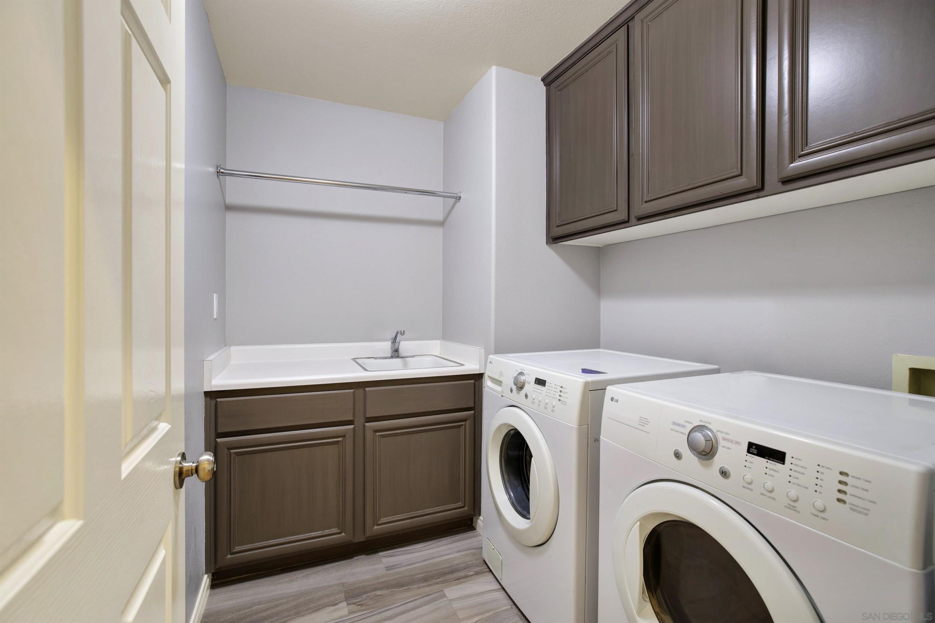 Detail Gallery Image 35 of 62 For 1010  Whimbrel Ct, Carlsbad,  CA 92011 - 4 Beds | 3 Baths