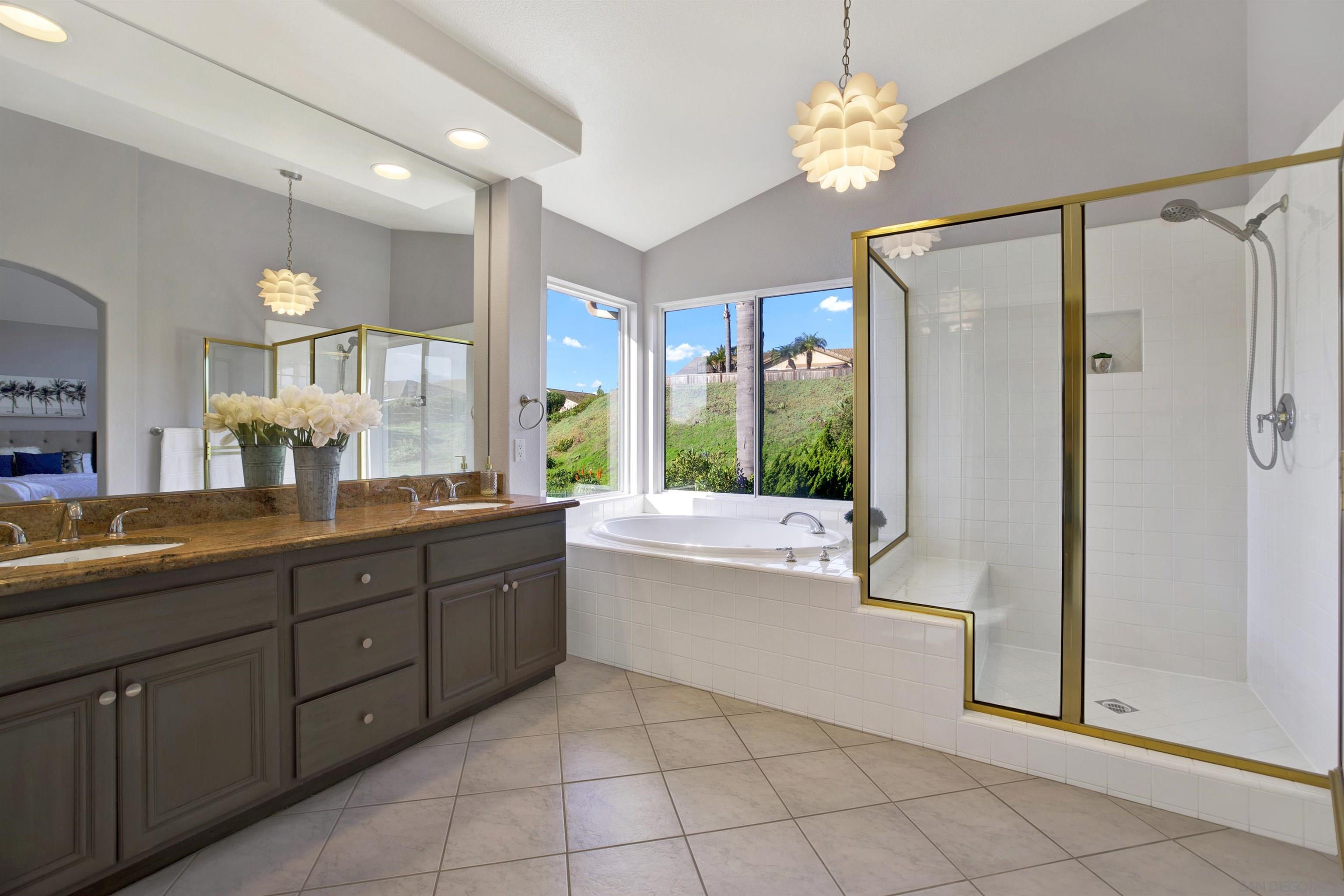 Detail Gallery Image 41 of 62 For 1010  Whimbrel Ct, Carlsbad,  CA 92011 - 4 Beds | 3 Baths