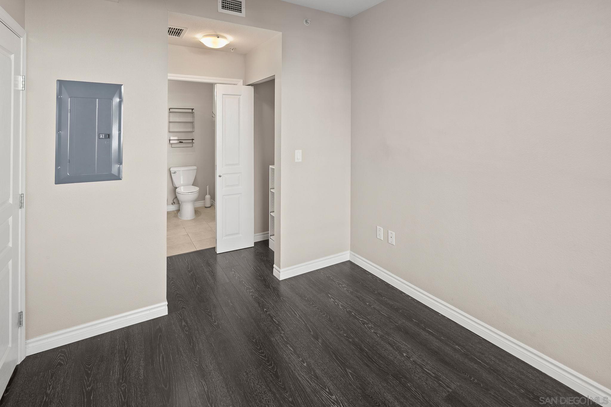 Detail Gallery Image 18 of 45 For 300 W Beech St  505, San Diego,  CA 92101 - 1 Beds | 1 Baths