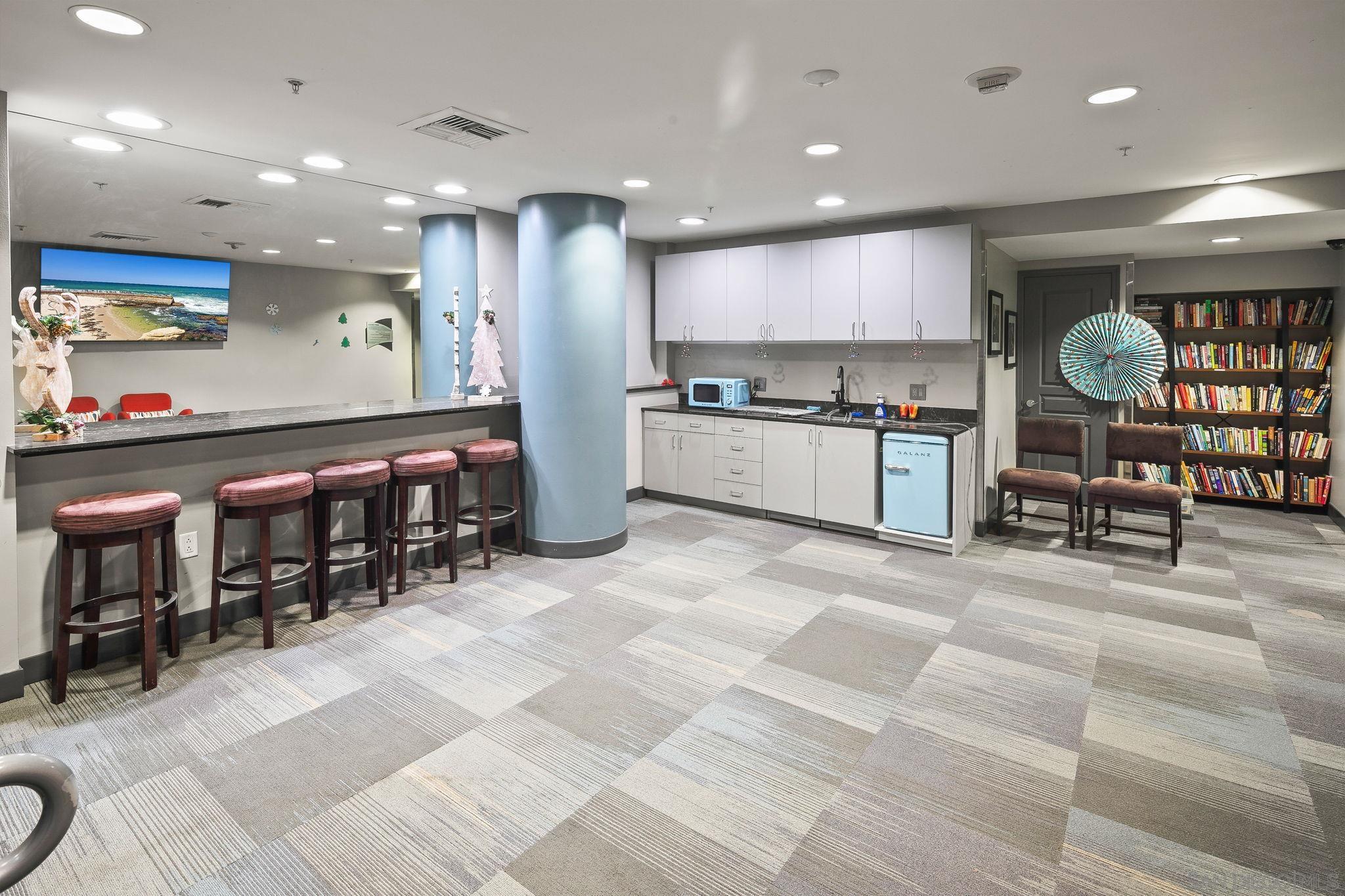 Detail Gallery Image 42 of 45 For 300 W Beech St  505, San Diego,  CA 92101 - 1 Beds | 1 Baths