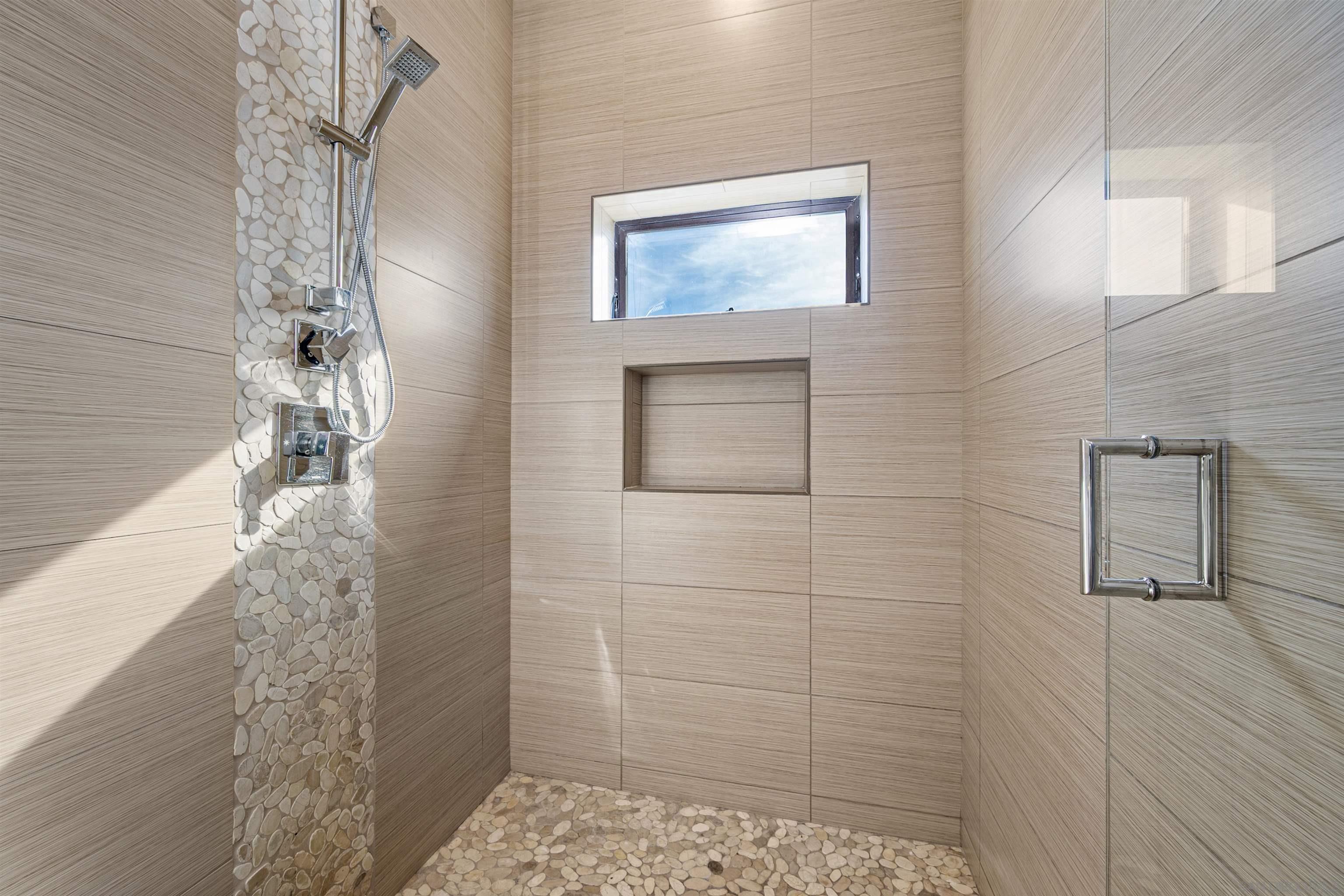 Detail Gallery Image 19 of 32 For 2925  Upshur St., San Diego,  CA 92106 - 3 Beds | 2/2 Baths