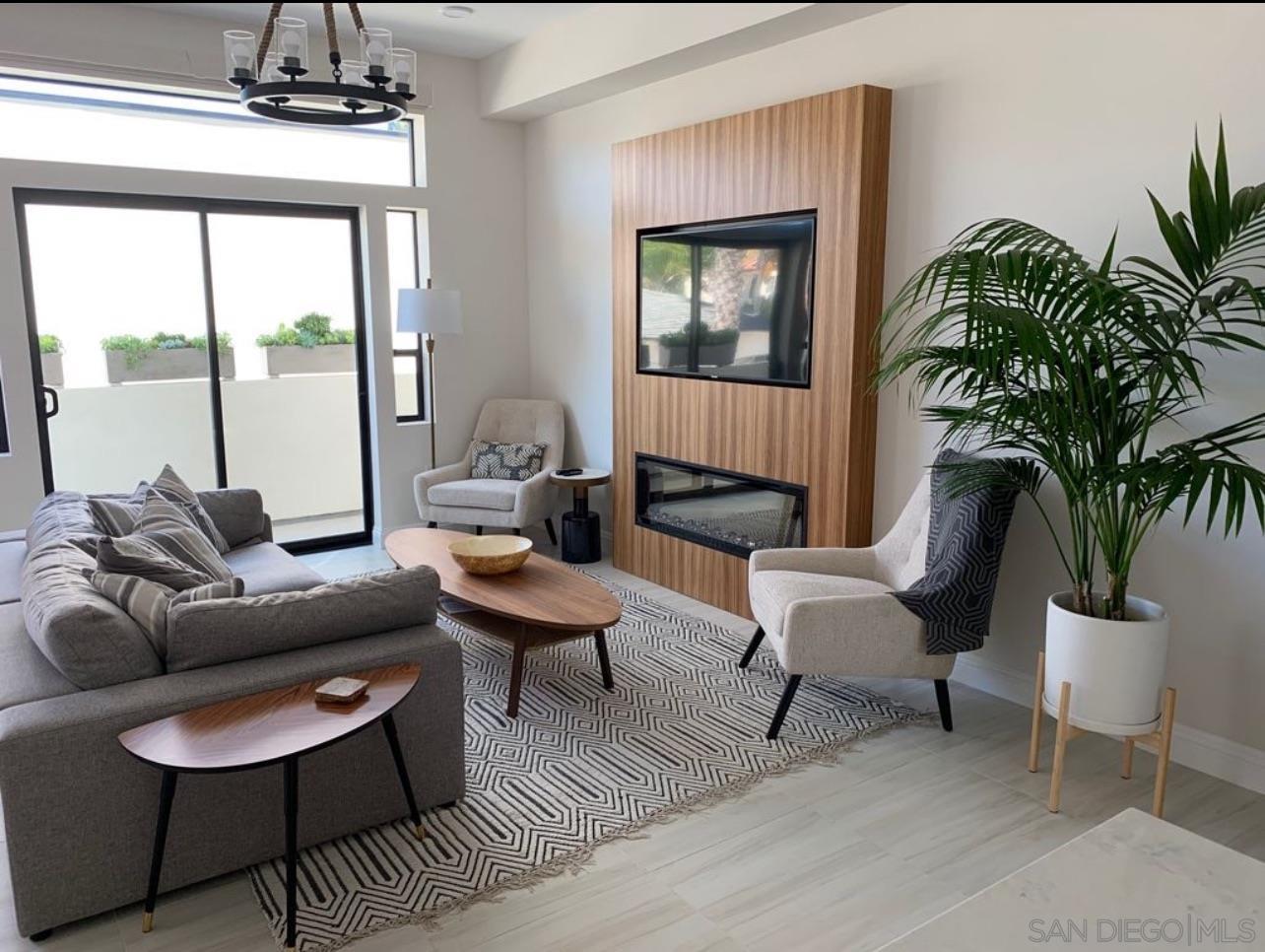 Detail Gallery Image 4 of 6 For 2925  Upshur St., San Diego,  CA 92106 - 3 Beds | 2/2 Baths