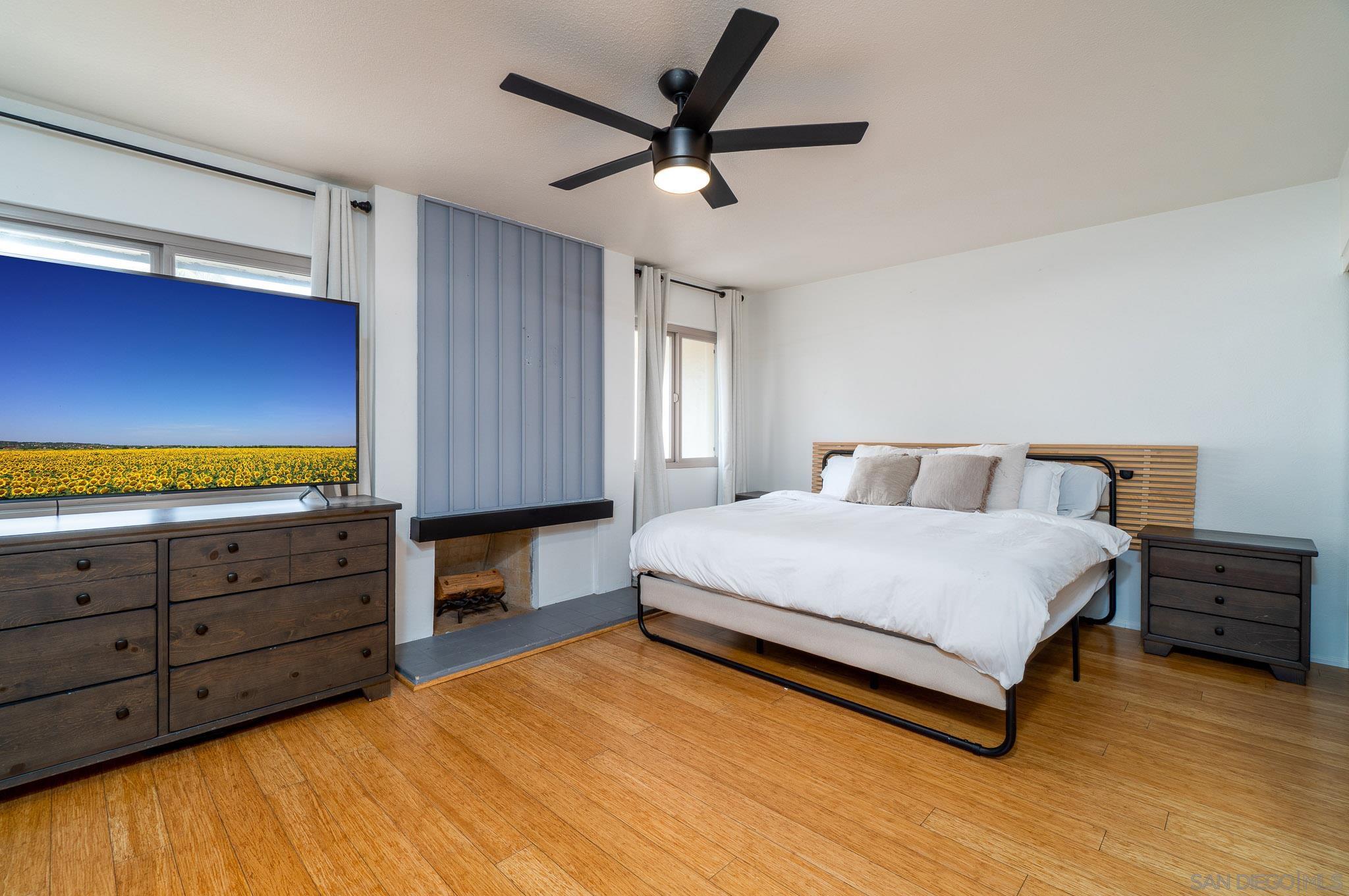 Detail Gallery Image 20 of 36 For 3290  Loma Riviera Dr, San Diego,  CA 92110 - 2 Beds | 1/1 Baths