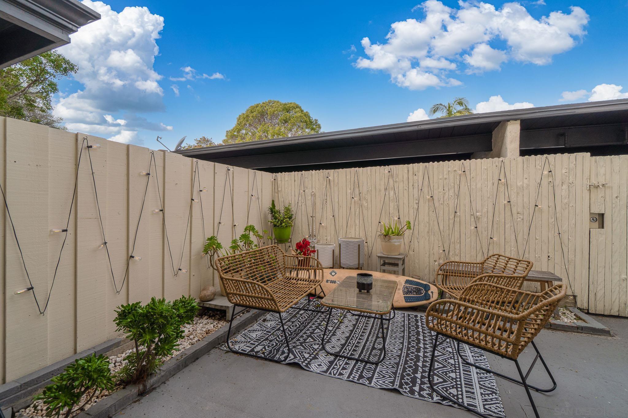 Detail Gallery Image 27 of 36 For 3290  Loma Riviera Dr, San Diego,  CA 92110 - 2 Beds | 1/1 Baths