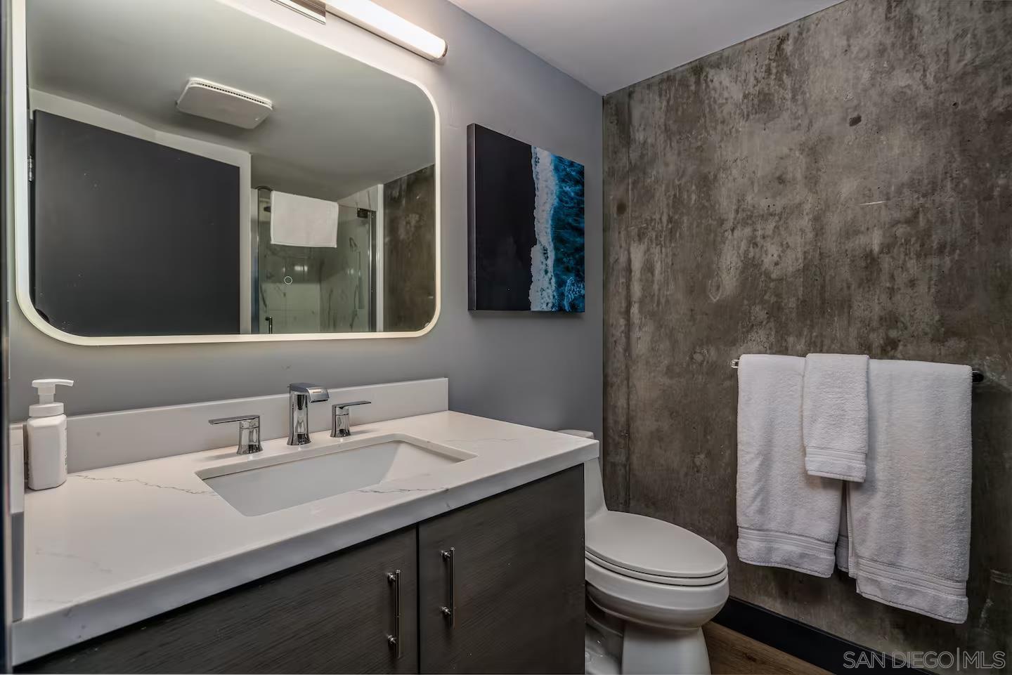 Detail Gallery Image 16 of 27 For 1050  Island Ave  105, San Diego,  CA 92101 - 1 Beds | 2 Baths