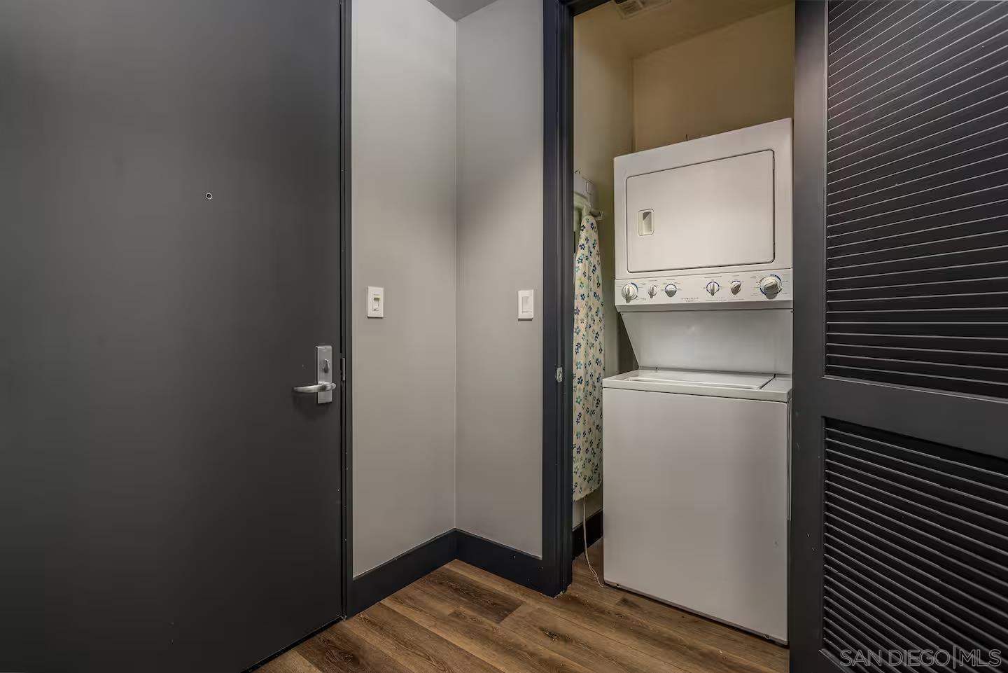 Detail Gallery Image 8 of 27 For 1050  Island Ave  105, San Diego,  CA 92101 - 1 Beds | 2 Baths