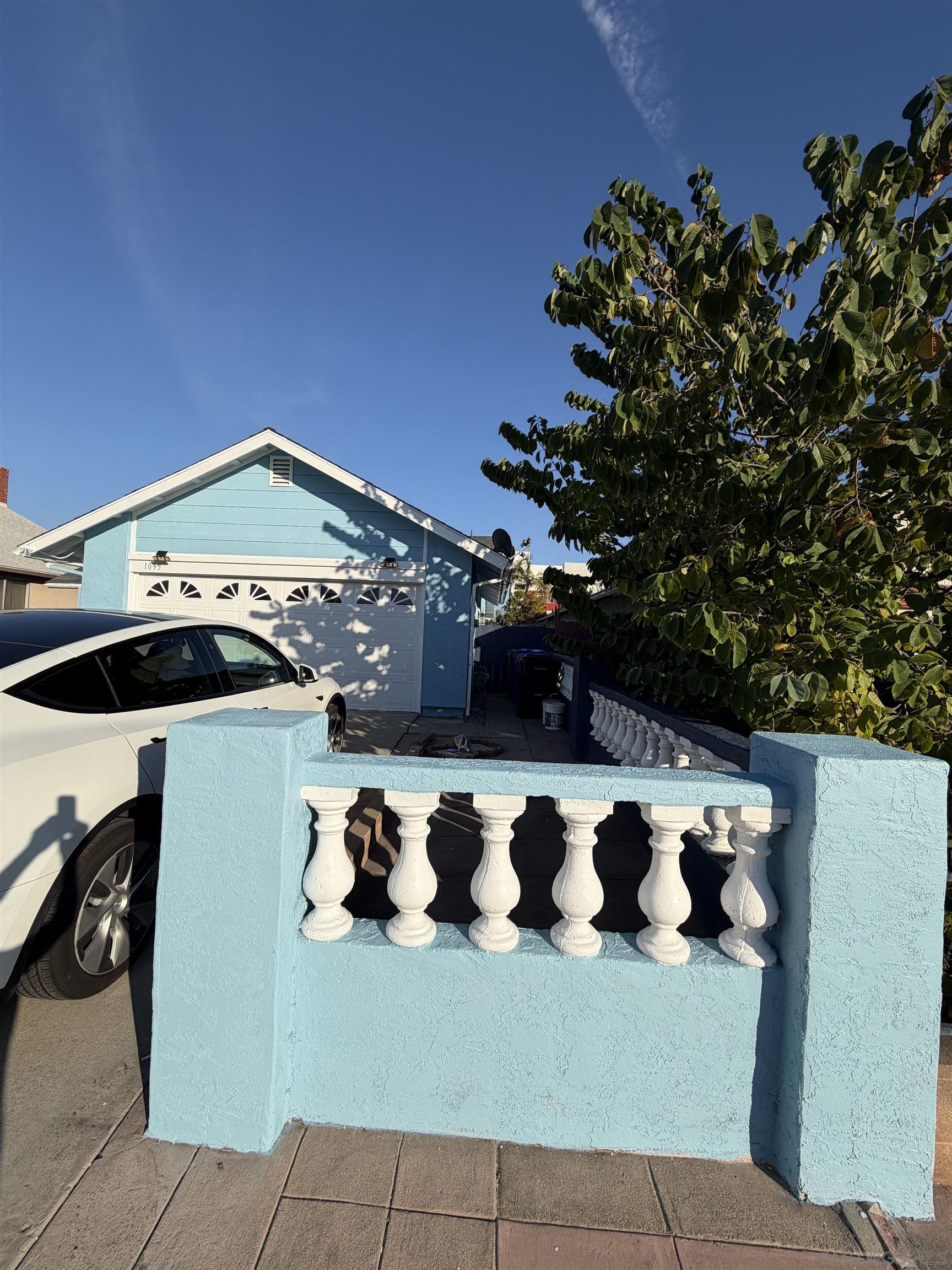 Detail Gallery Image 3 of 21 For 1095  Stillwell, San Diego,  CA 92114 - 3 Beds | 2 Baths