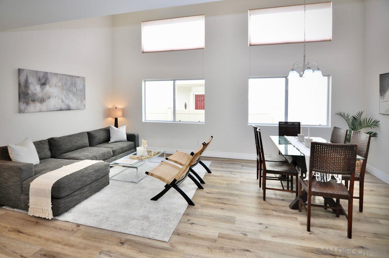 Front Image Thumbnail for SD250046266