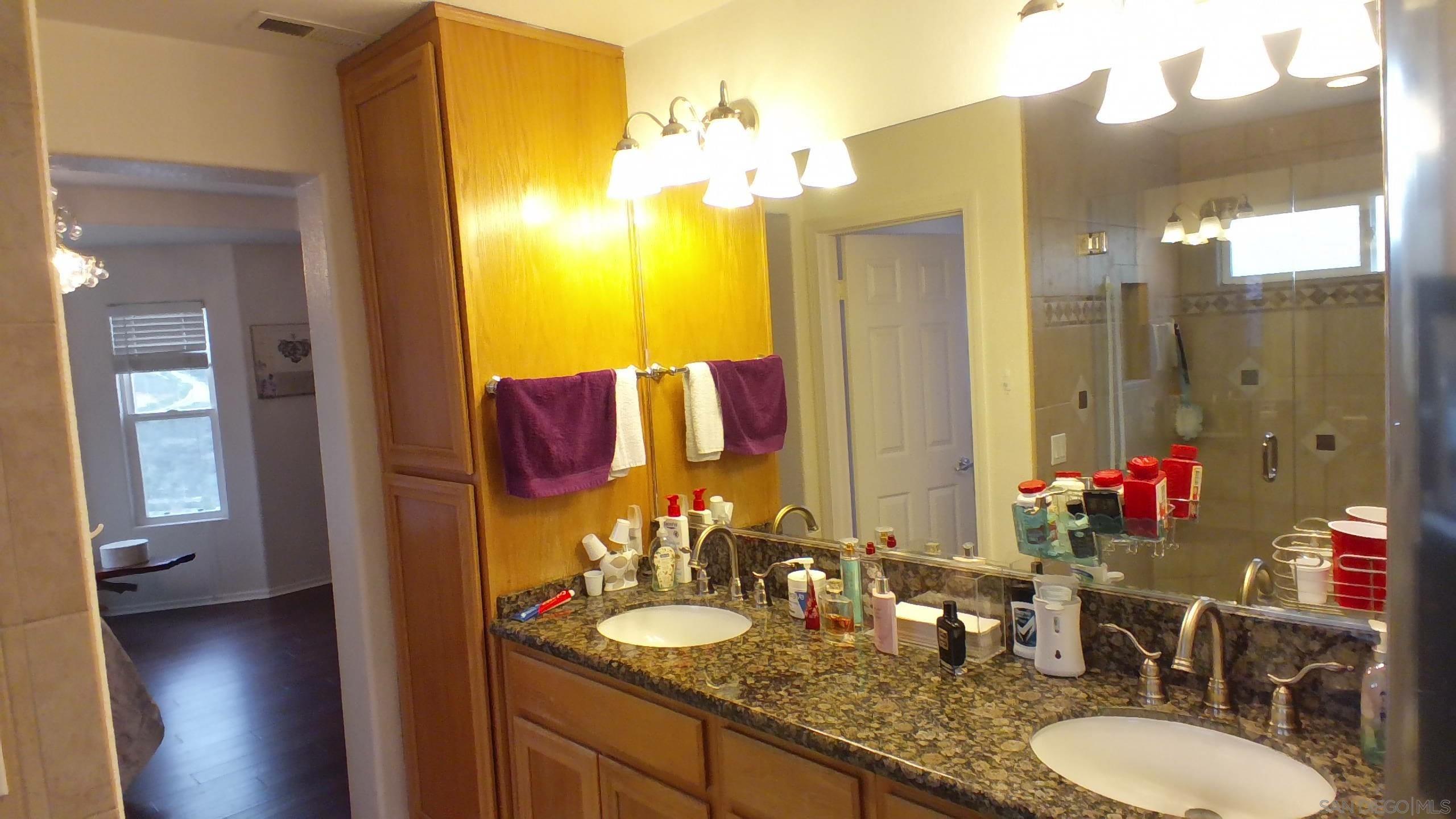 Detail Gallery Image 26 of 47 For 1775  Fabled Waters Drive, Spring Valley,  CA 91977 - 3 Beds | 2/1 Baths