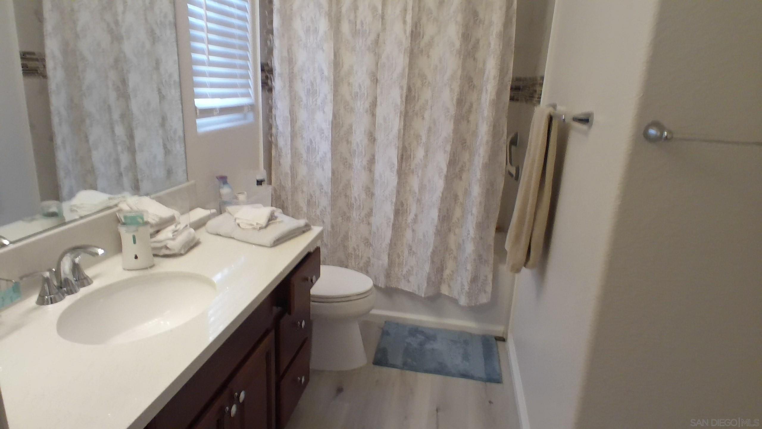 Detail Gallery Image 35 of 47 For 1775  Fabled Waters Drive, Spring Valley,  CA 91977 - 3 Beds | 2/1 Baths