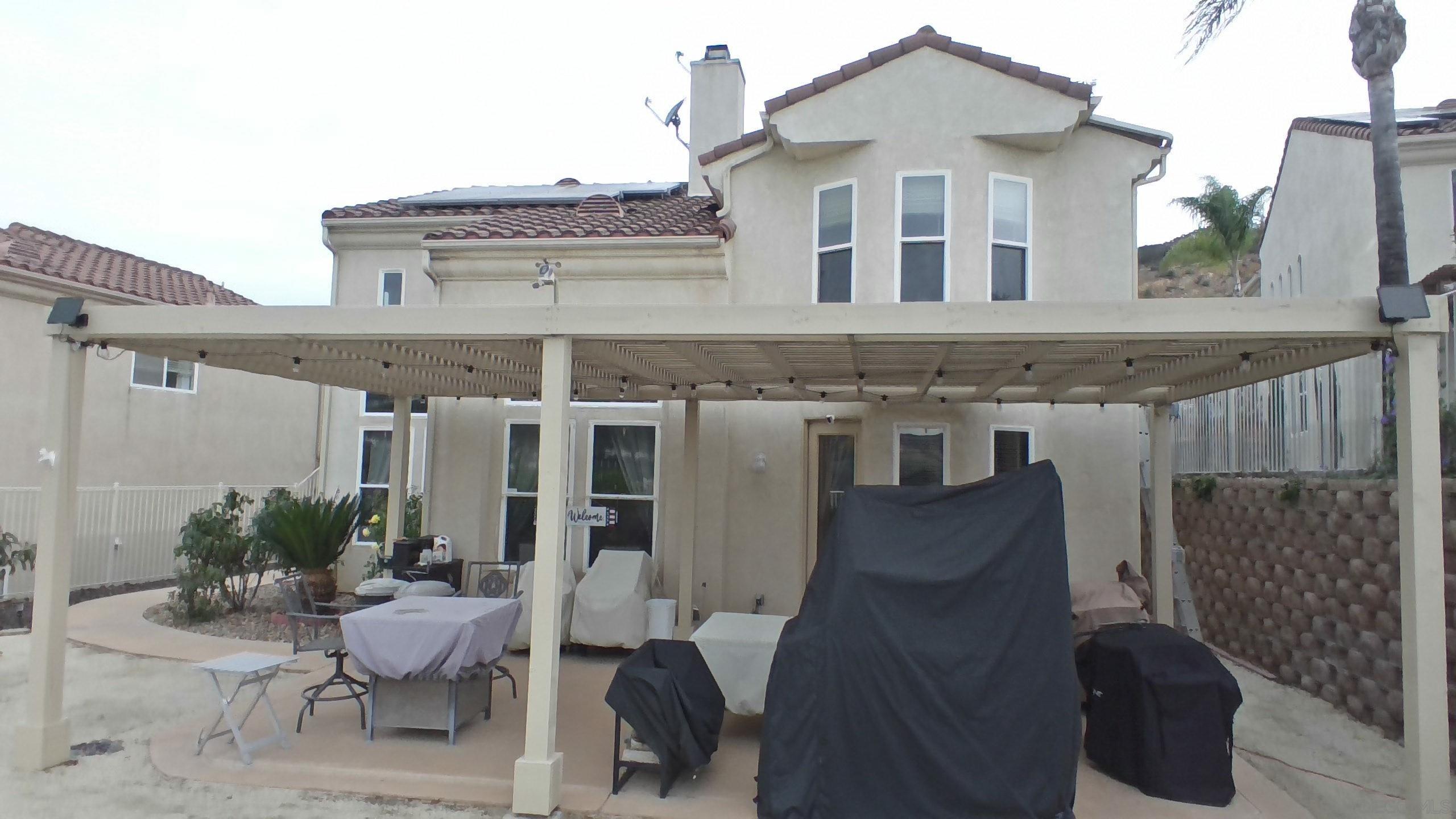 Detail Gallery Image 5 of 47 For 1775  Fabled Waters Drive, Spring Valley,  CA 91977 - 3 Beds | 2/1 Baths