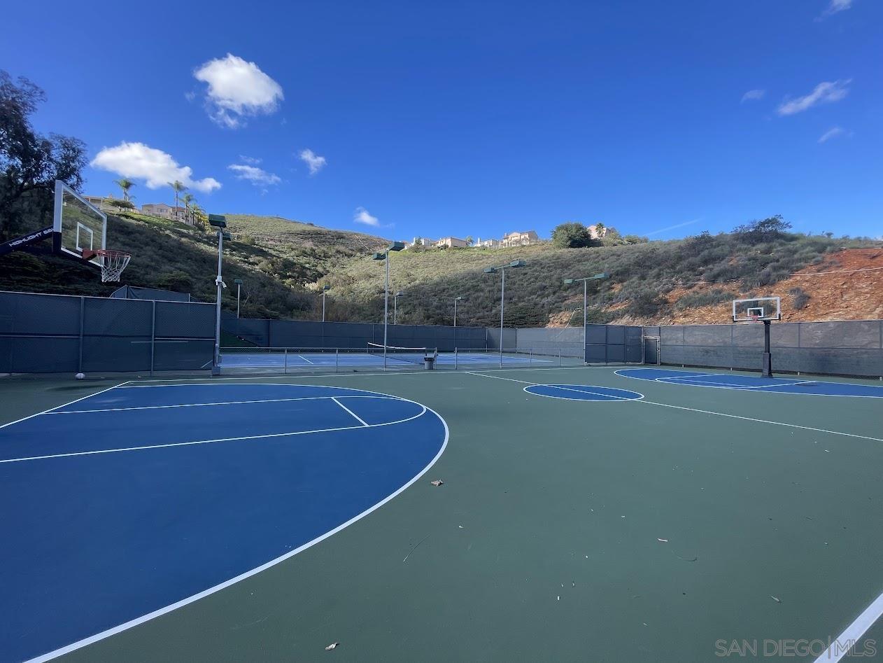 Detail Gallery Image 46 of 47 For 1775  Fabled Waters Drive, Spring Valley,  CA 91977 - 3 Beds | 2/1 Baths