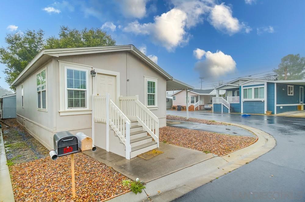 Detail Gallery Image 3 of 31 For 3505  Alpine Blvd  #49,  Alpine,  CA 91901 - 2 Beds | 2 Baths