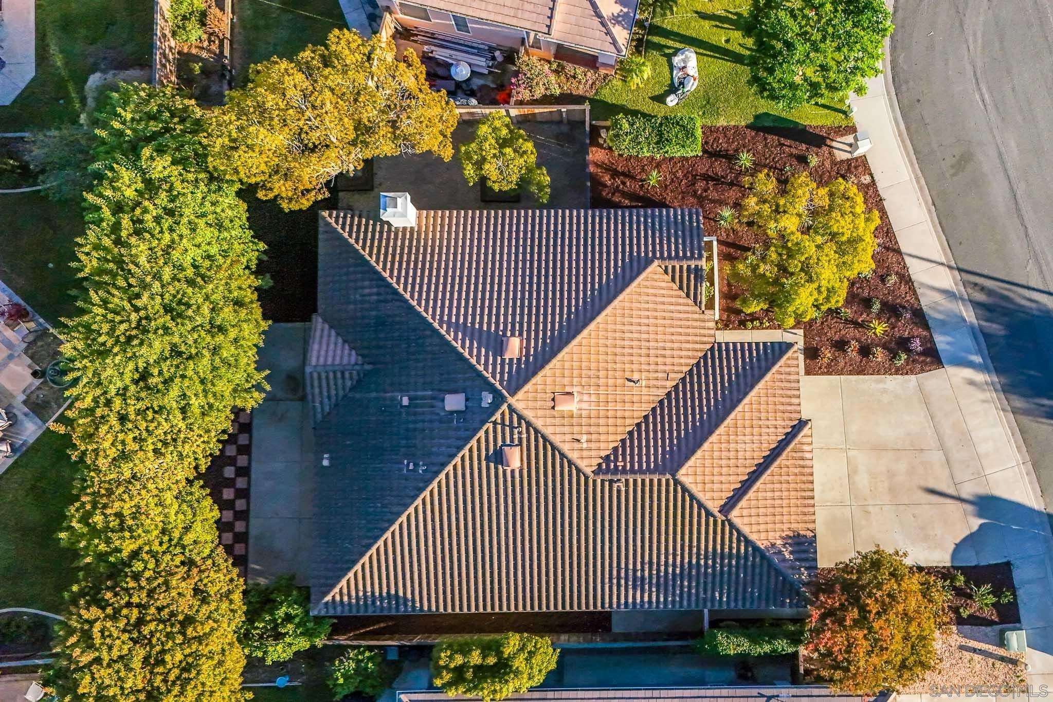 Detail Gallery Image 40 of 42 For 1789  Clydesdale Ct, Oceanside,  CA 92057 - 3 Beds | 2 Baths