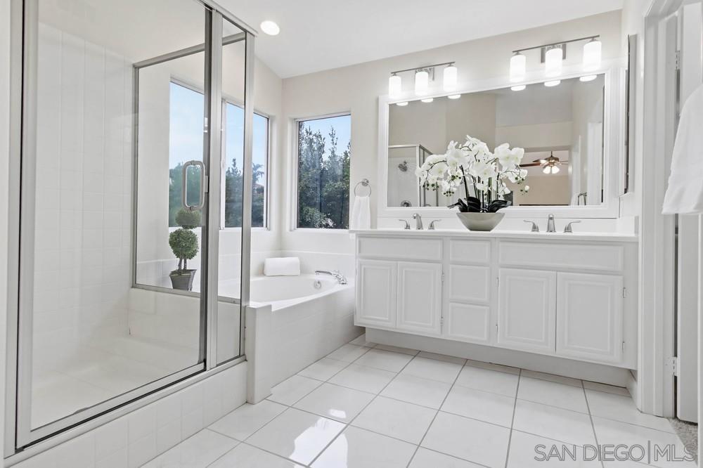 Detail Gallery Image 19 of 35 For 11810  Evergold St, San Diego,  CA 92131 - 5 Beds | 2/1 Baths